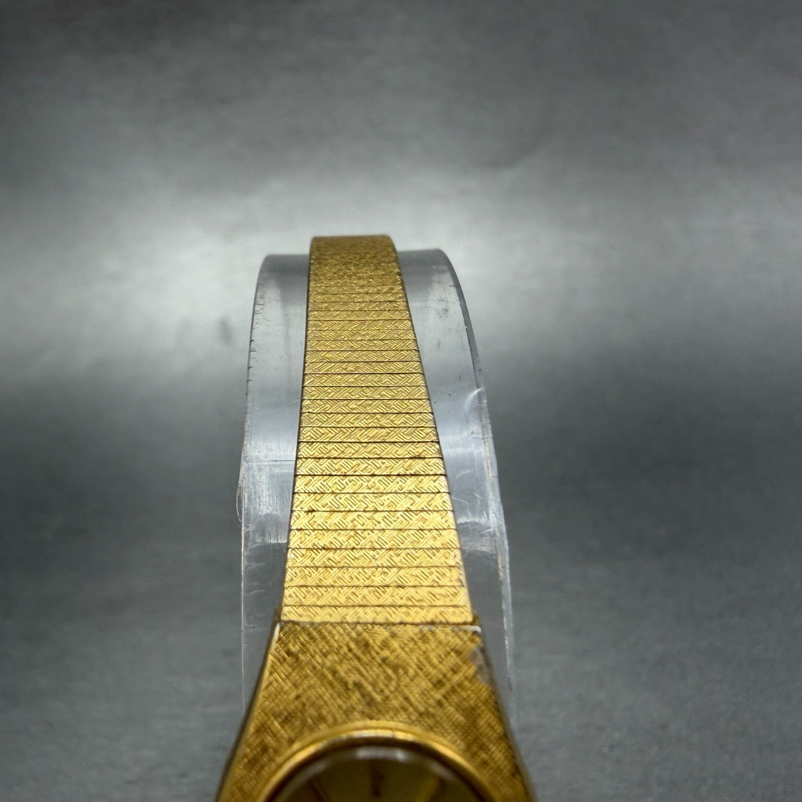 Citizen CQ Watch Women 17mm Champagne Dial Gold Tone Oval 3220-S02287 NewBattery4