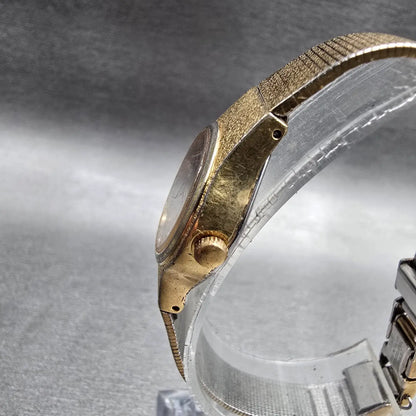 Seiko Watch Women 20mm Black Dial Gold Tone Round 8Y21-0020 New Battery VTG 122