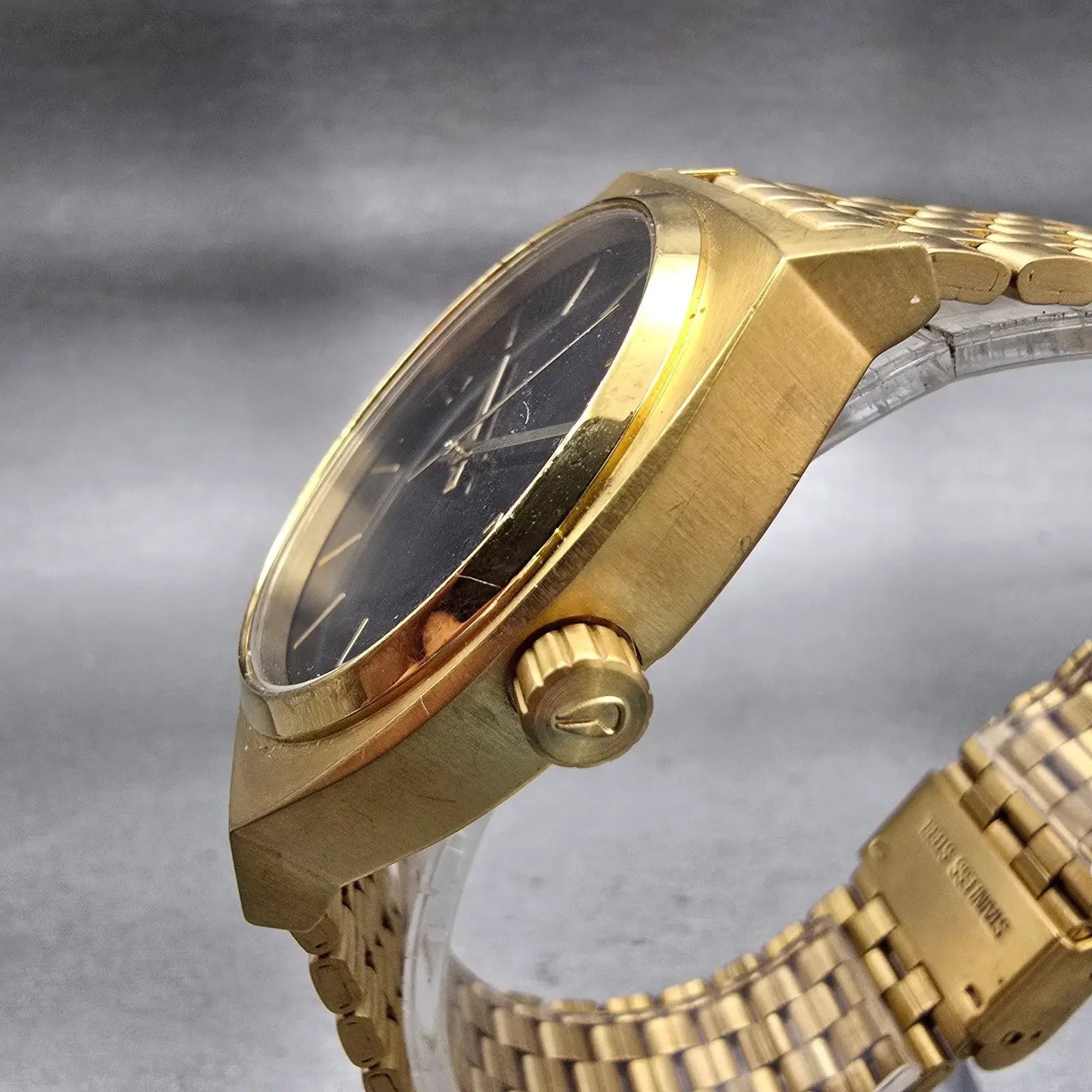 Nixon Time Teller Watch Men 37mm Black Dial Gold Tone Round New Battery2