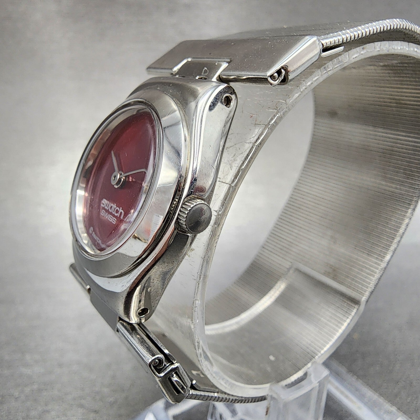 Swatch Irony Passion Watch Women 25mm Red Dial Steel Round YSS190H New Battery2