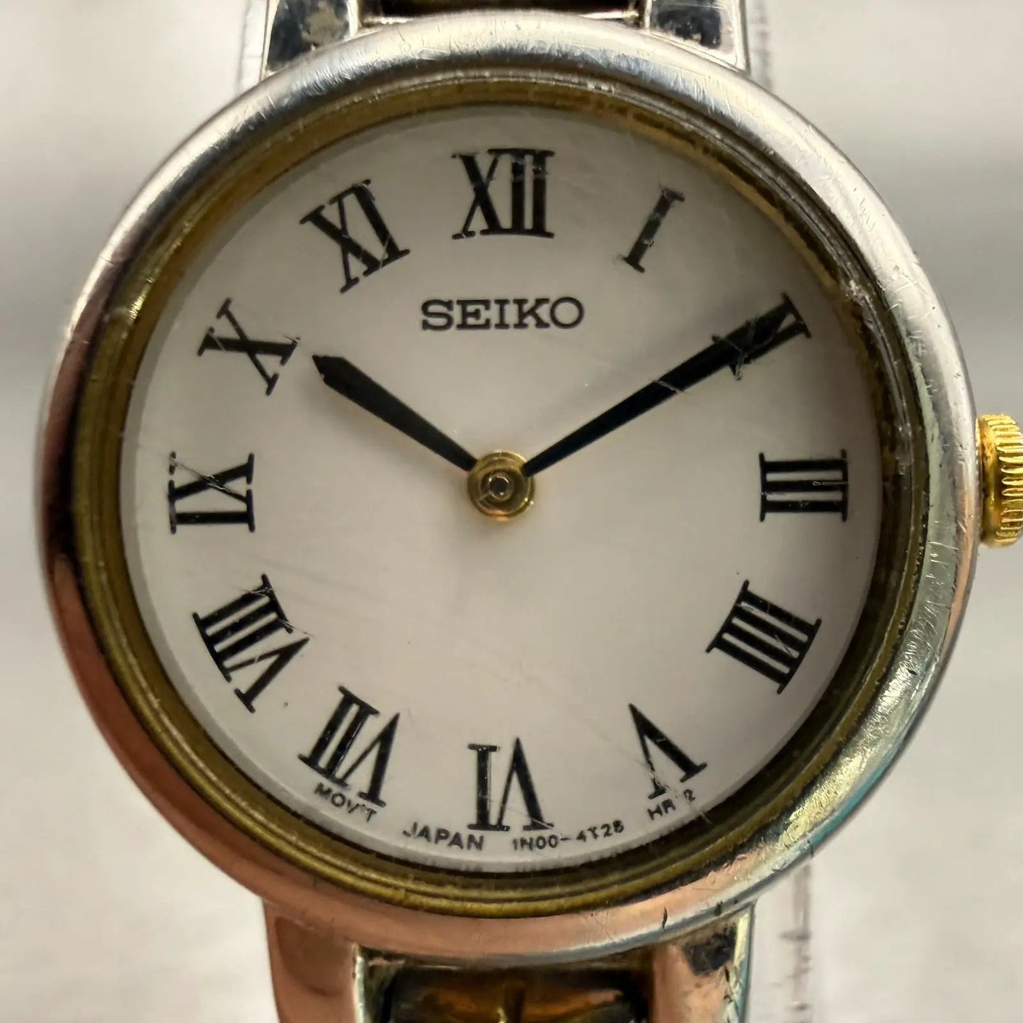 Seiko Watch Women 21mm White Dial Two Tone Round 1N00-1E20 New Battery Vintage1