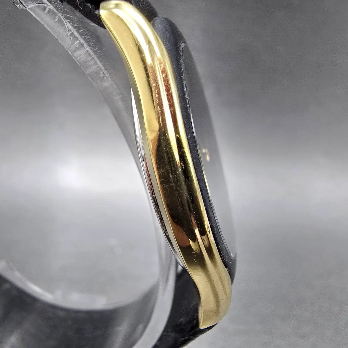 Movado Museum Watch Men 33mm Black Dial Gold Tone Round 88-64-860N New Battery4