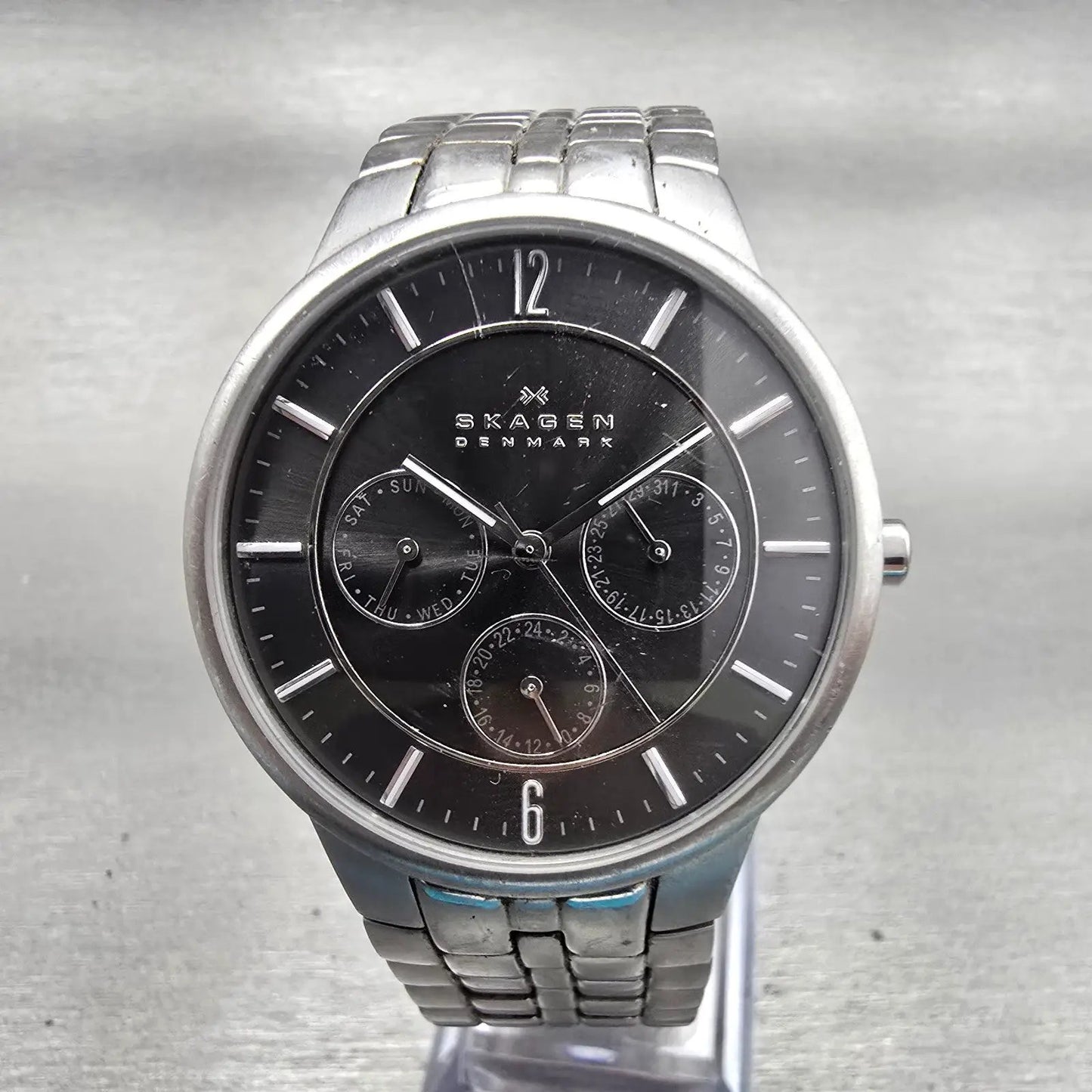 Skagen Denmark Watch Men 38mm Gray Dial Silver Tone Daydate 331XLSXM New Batt LP0
