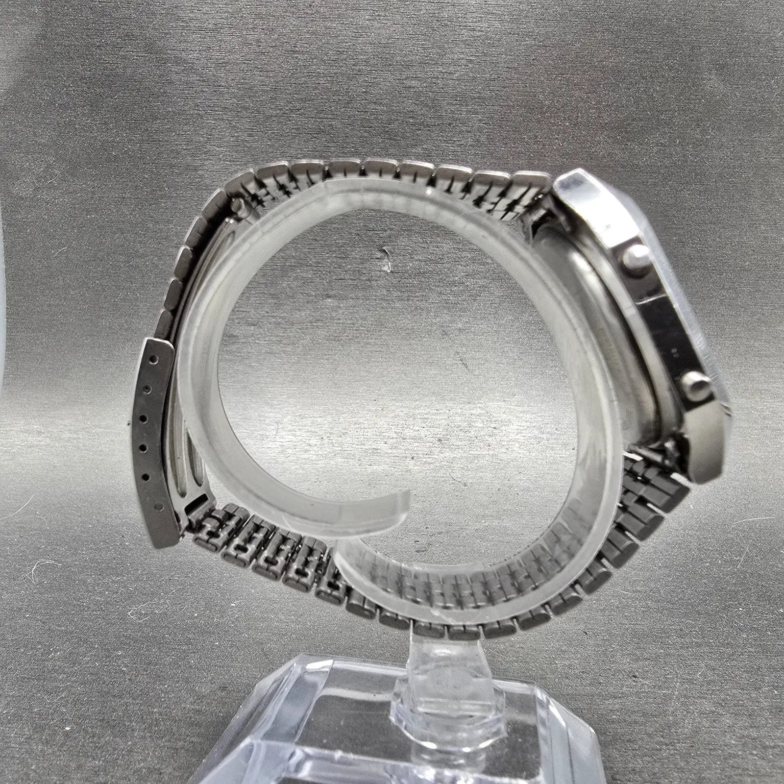 Seiko Digital Watch Men 34mm LCD Silver Alarm Chrono A914-5A09 New battery ABC8
