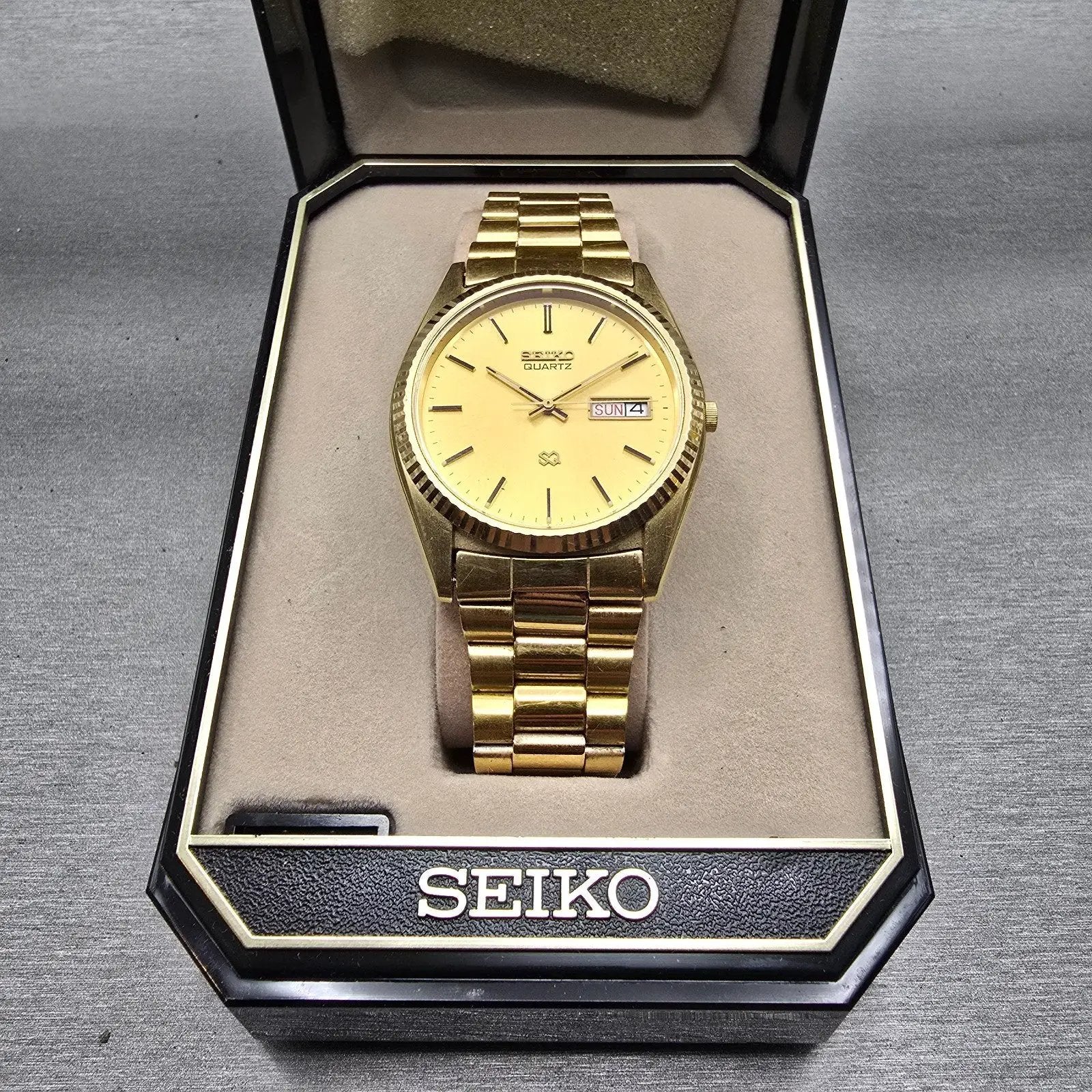 Seiko President Watch Men 36mm Gold Dial Gold Tone Daydate 5H23-8020 New Battery0