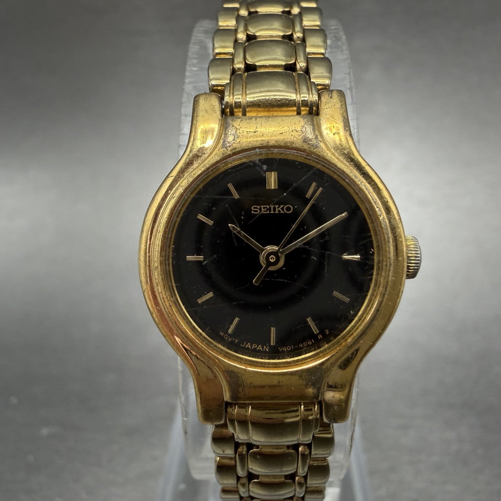 Seiko Watch Women 19mm Black Dial Gold Tone Round V401-0289 New Battery UIVCFDX0