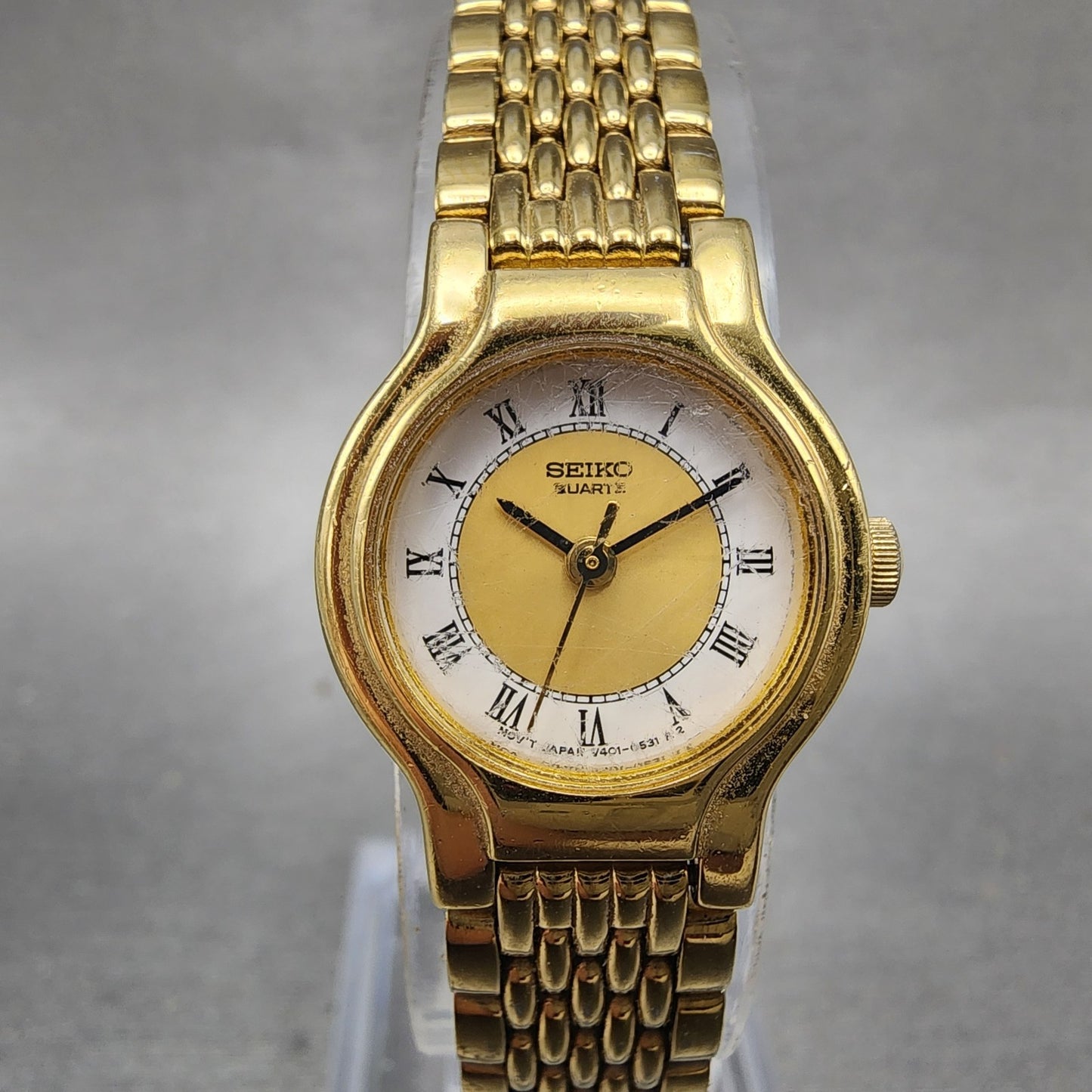 Seiko Watch Women 19mm White Dial Gold Tone Round V4010289 New Battery0