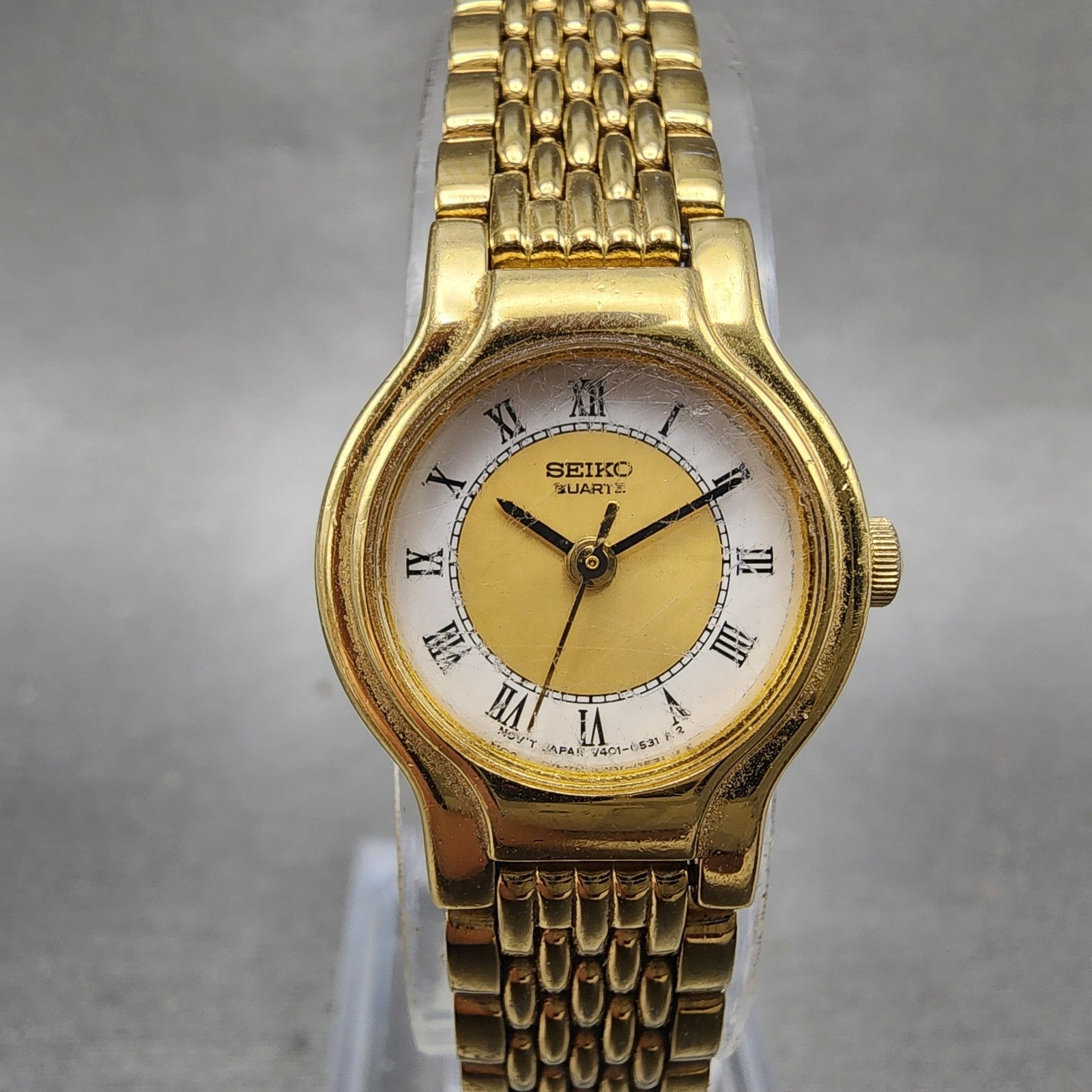 Seiko Watch Women 19mm White Dial Gold Tone Round V4010289 New Battery0