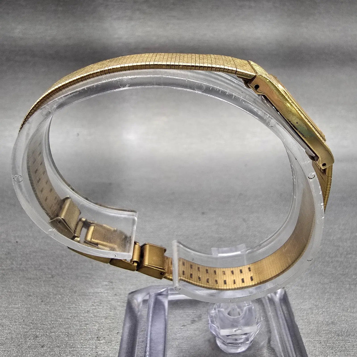 Seiko Watch Women 13mm Gold Dial Gold Tone Rectangle 2E20-6130 New Battery VTG8