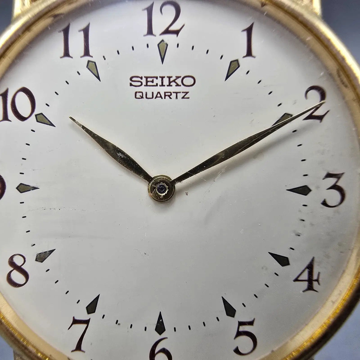 Seiko Watch Men 32mm Cream Dial Gold Tone Round 5Y30-7009 PARTS Vintage LPD2
