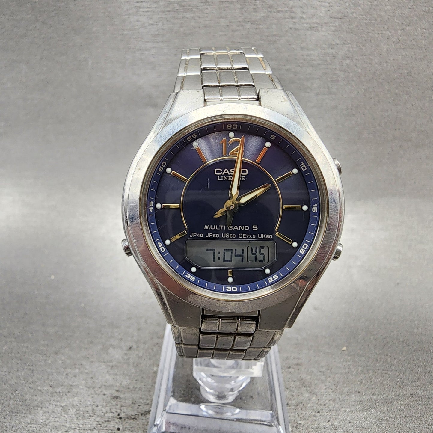 Casio Lineage LCWM200 Watch Men 38mm Blue Dial Steel Analog Digital Solar Runs0