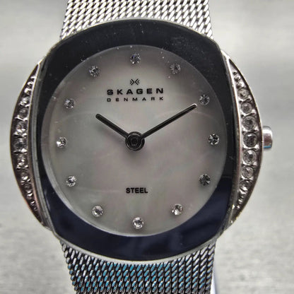 Skagen Watch Women 26mm MOP Dial Silver Tone Crystals Round 689SSS New Battery1