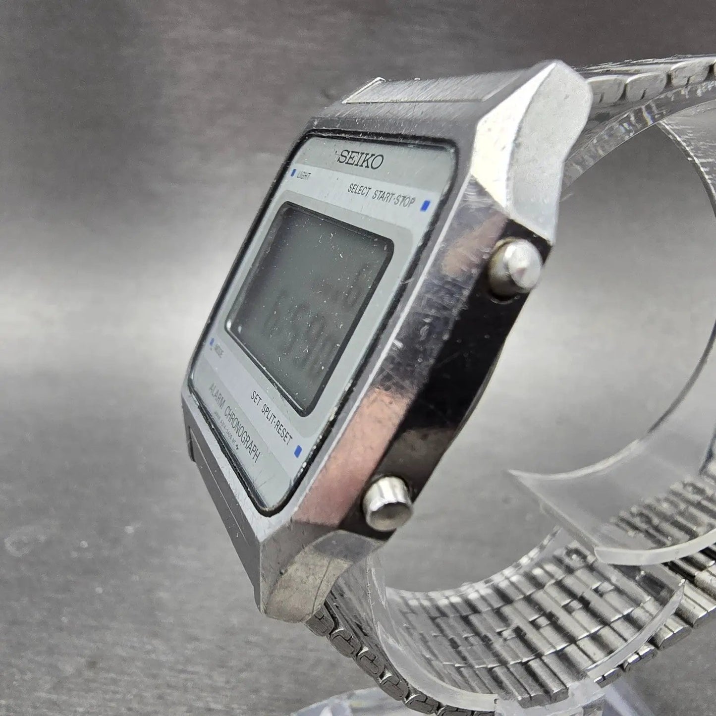 Seiko Digital Watch Men 34mm LCD Silver Alarm Chrono A914-5A09 New battery ABC2