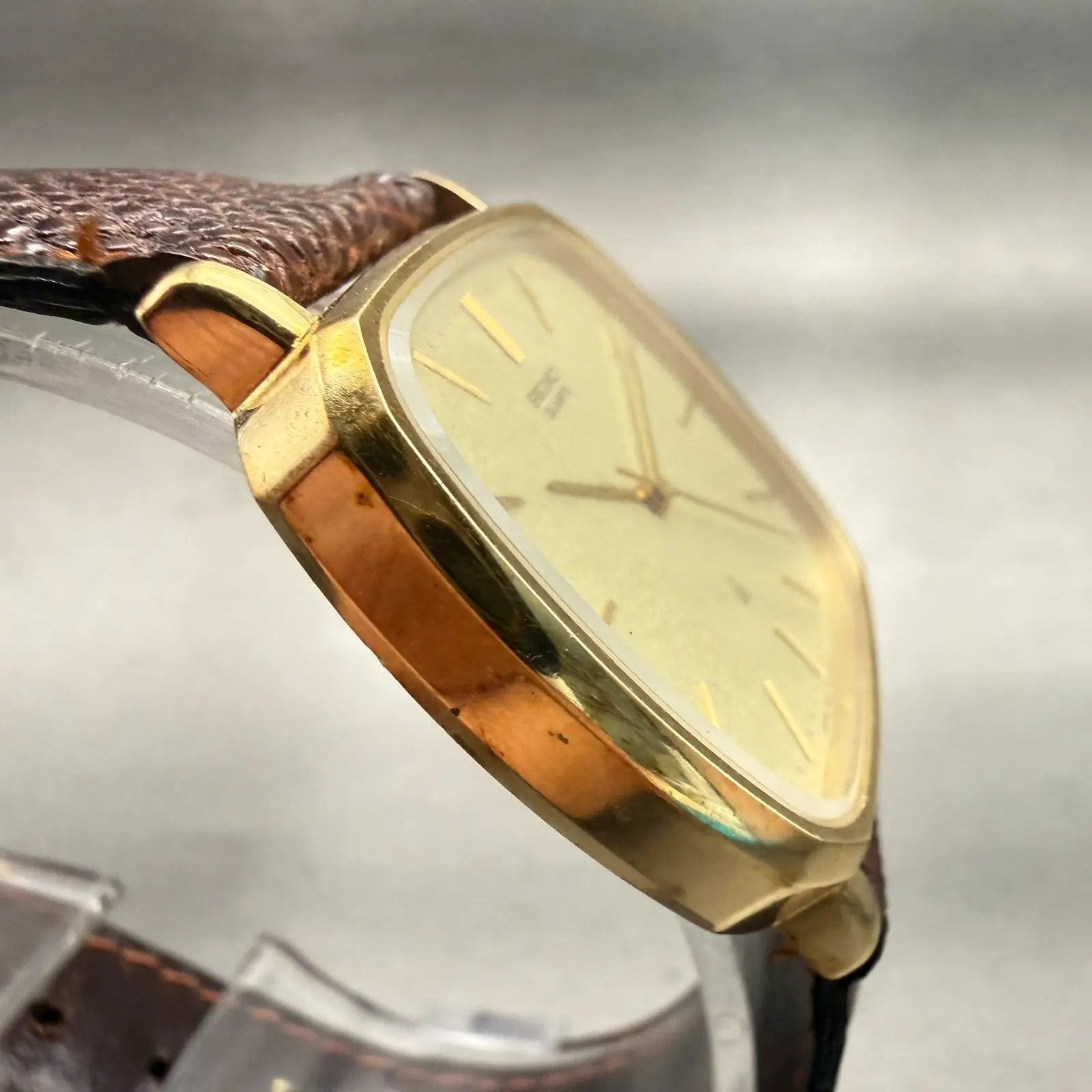 Seiko Watch Men 31mm Champagne Dial Gold Tone Rectangle 5931-5470 New Battery3