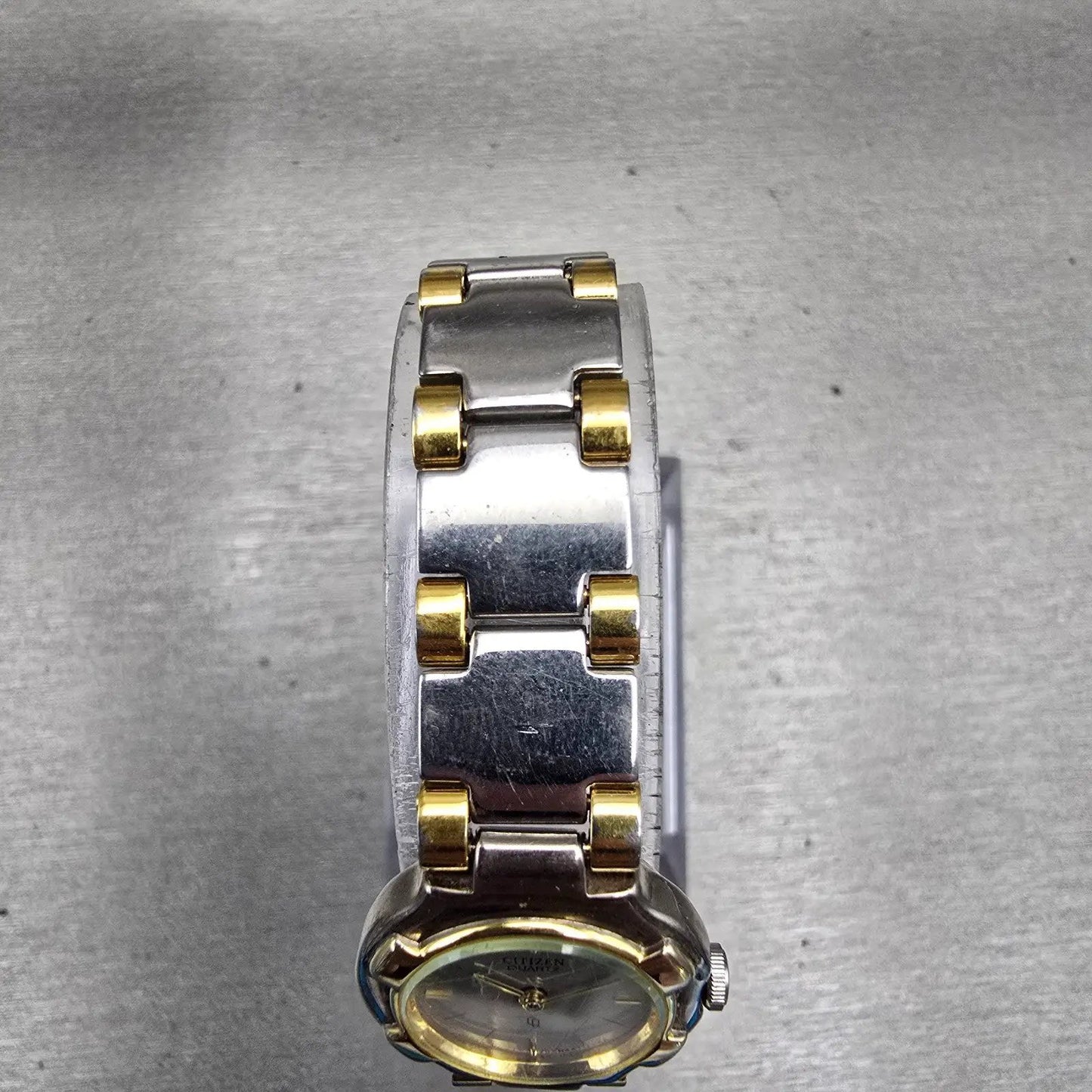 Citizen CQ Watch Women 20mm Silver Dial Two Tone Round 5920-S49593 New Battery G4