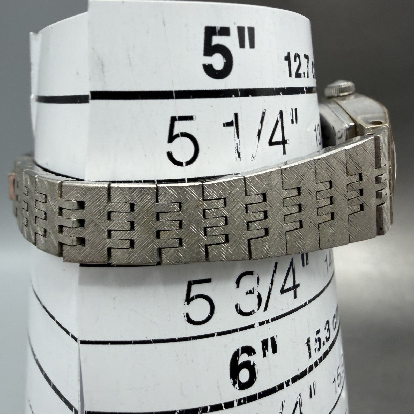 Citizen CQ Watch Women 18m Silver Dial Silver Tone Round 4-040457 New Battery VT10