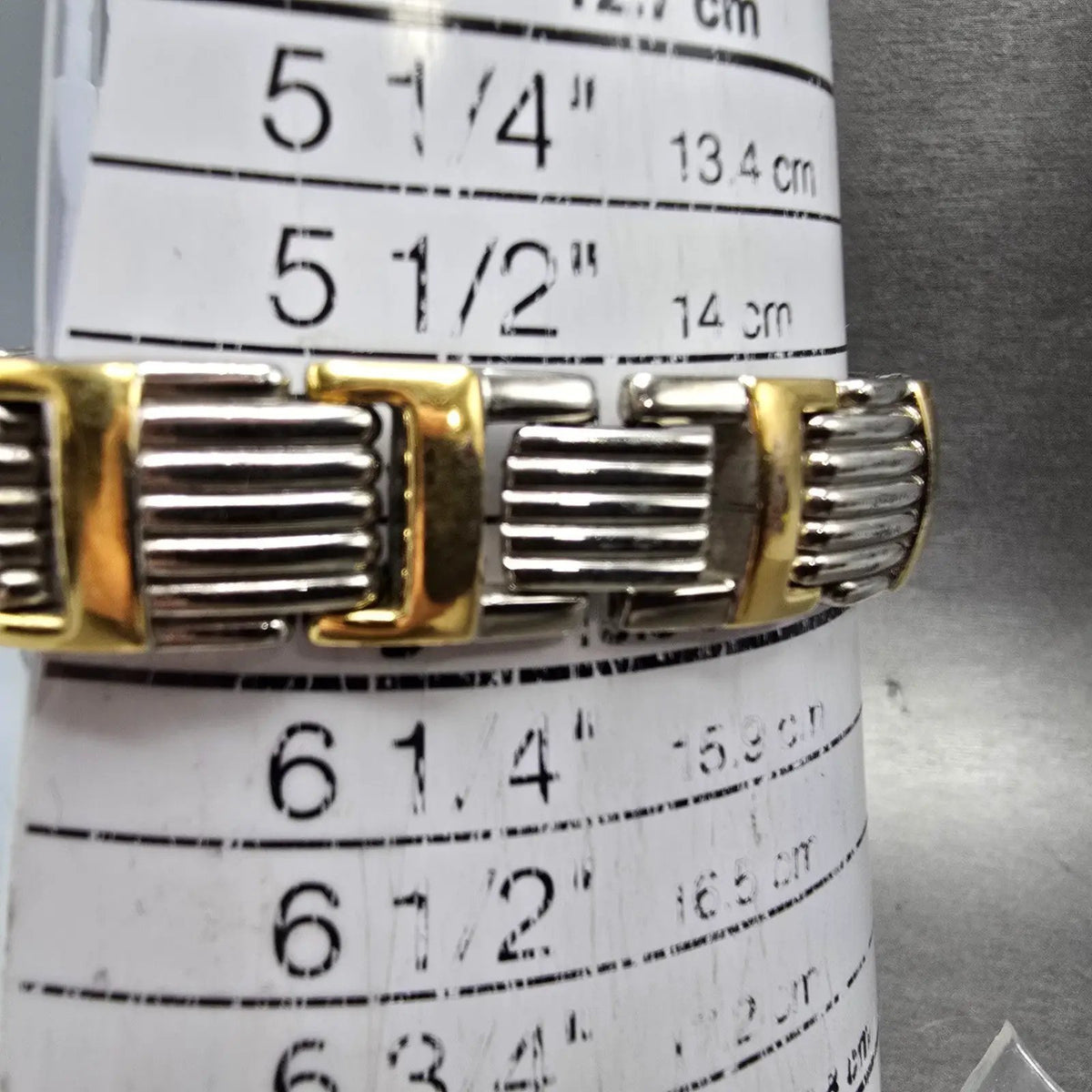 Seiko  Watch Women 15mm White Dial Two Tone Rectangle Bangle 1f20-6f60 New Batt11