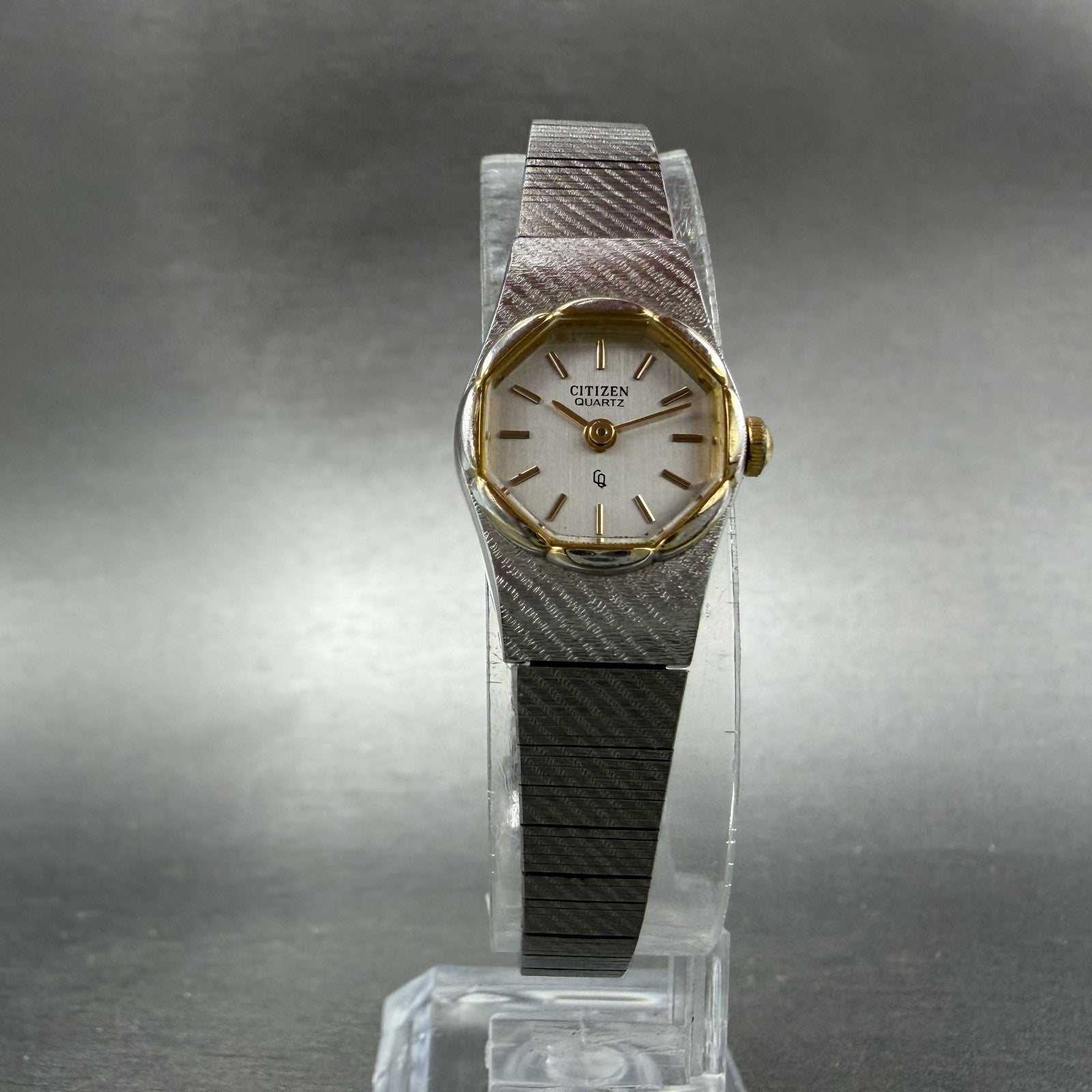 Citizen CQ Watch Women 17mm Silver Dial Silver Tone Round 3220-320247 New Batt5