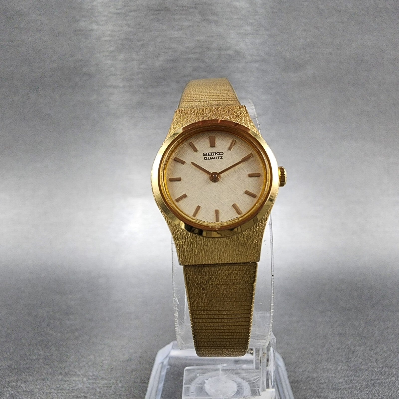 VTG Seiko Watch Women 17mm Champangne Dial Gold Tone Round 2Y000019 New Battery5