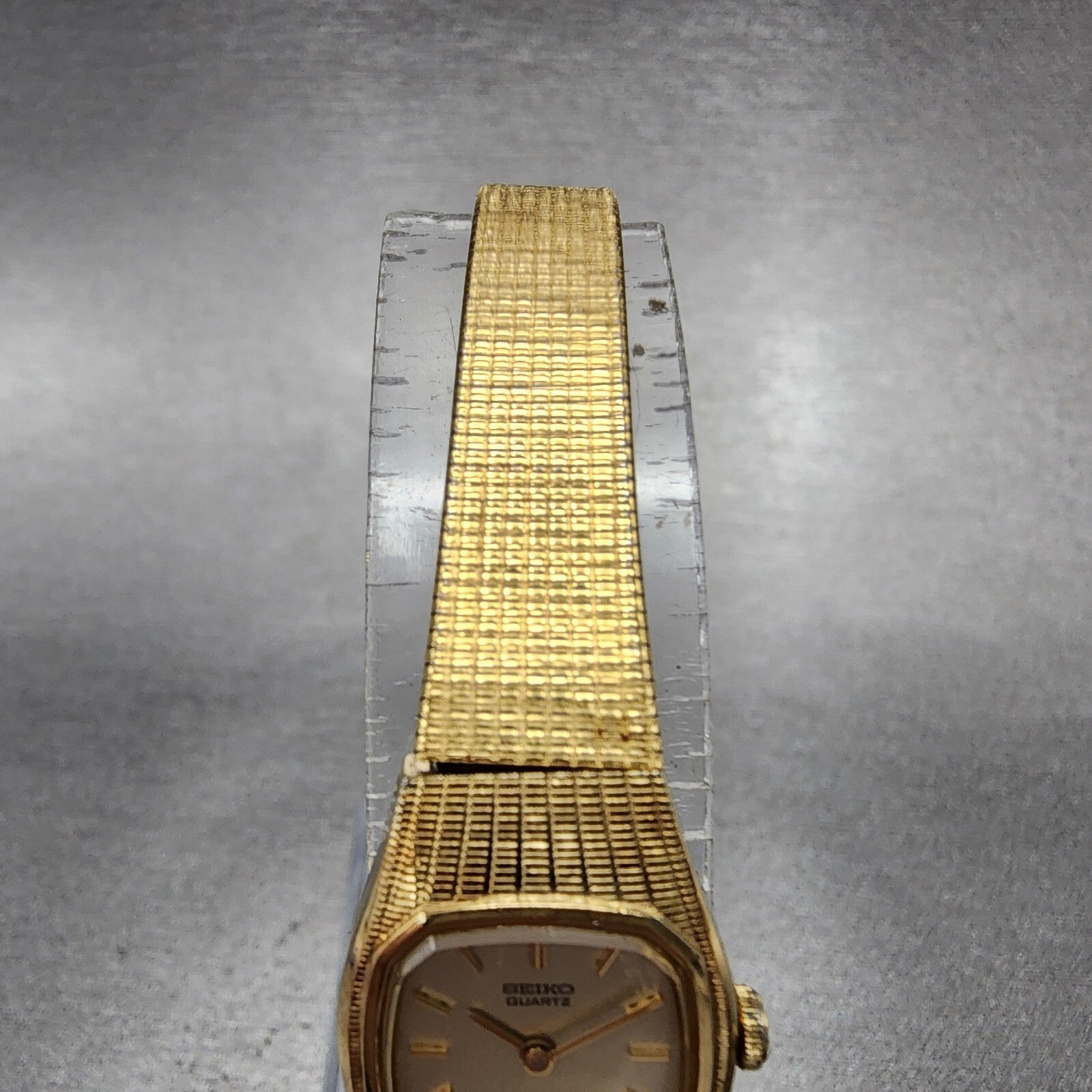 Seiko Watch Women 16mm champange Dial Gold Tone Octagon 2C205569 New Battery4