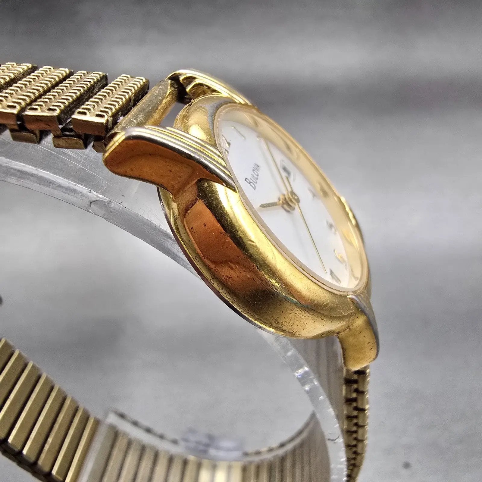 Bulova Watch Women 24mm White Dial Gold Tone Date Round 97M14 New Battery3