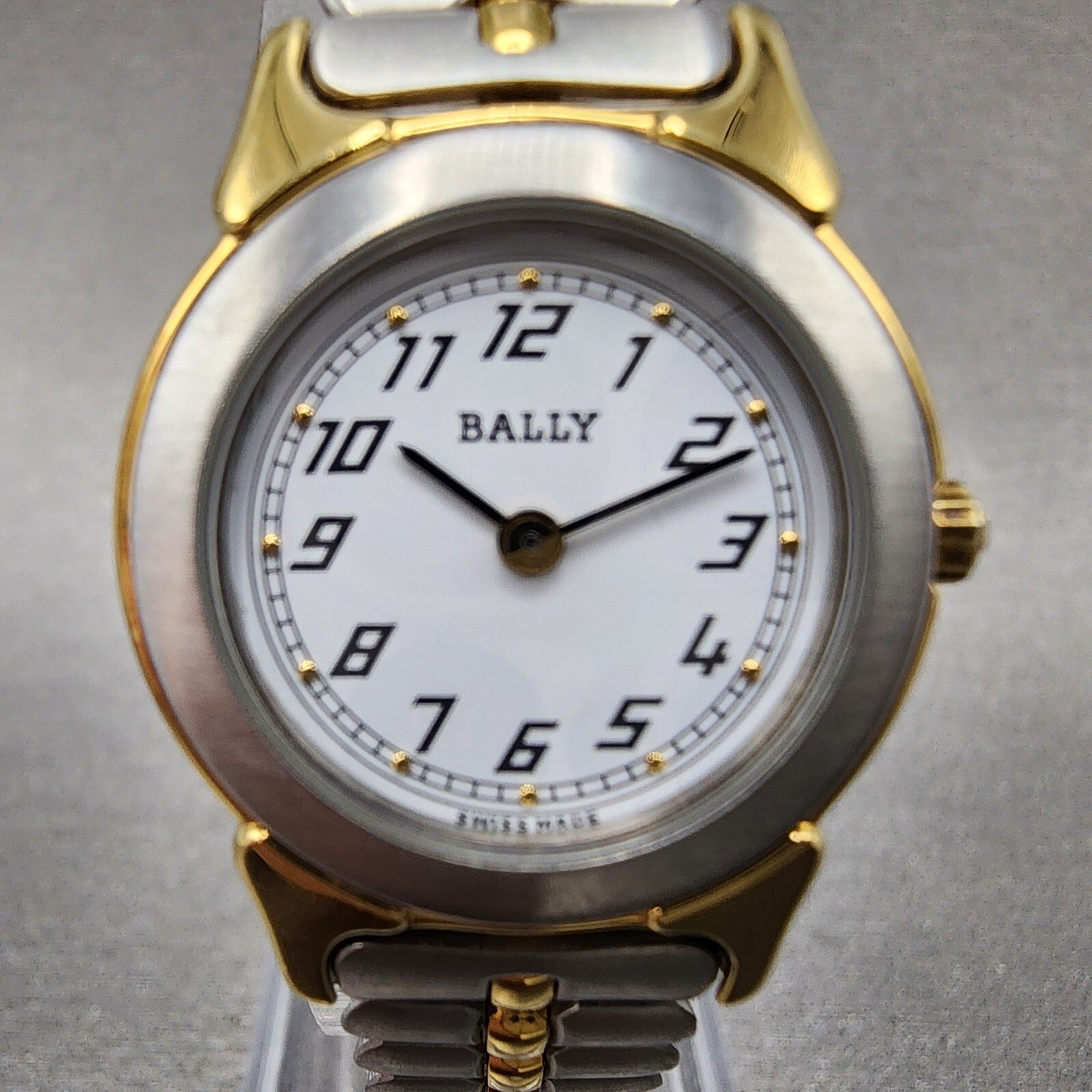 Bally Watch Women 23mm White Dial Two Tone Round 13.01 New Battery W/Box2