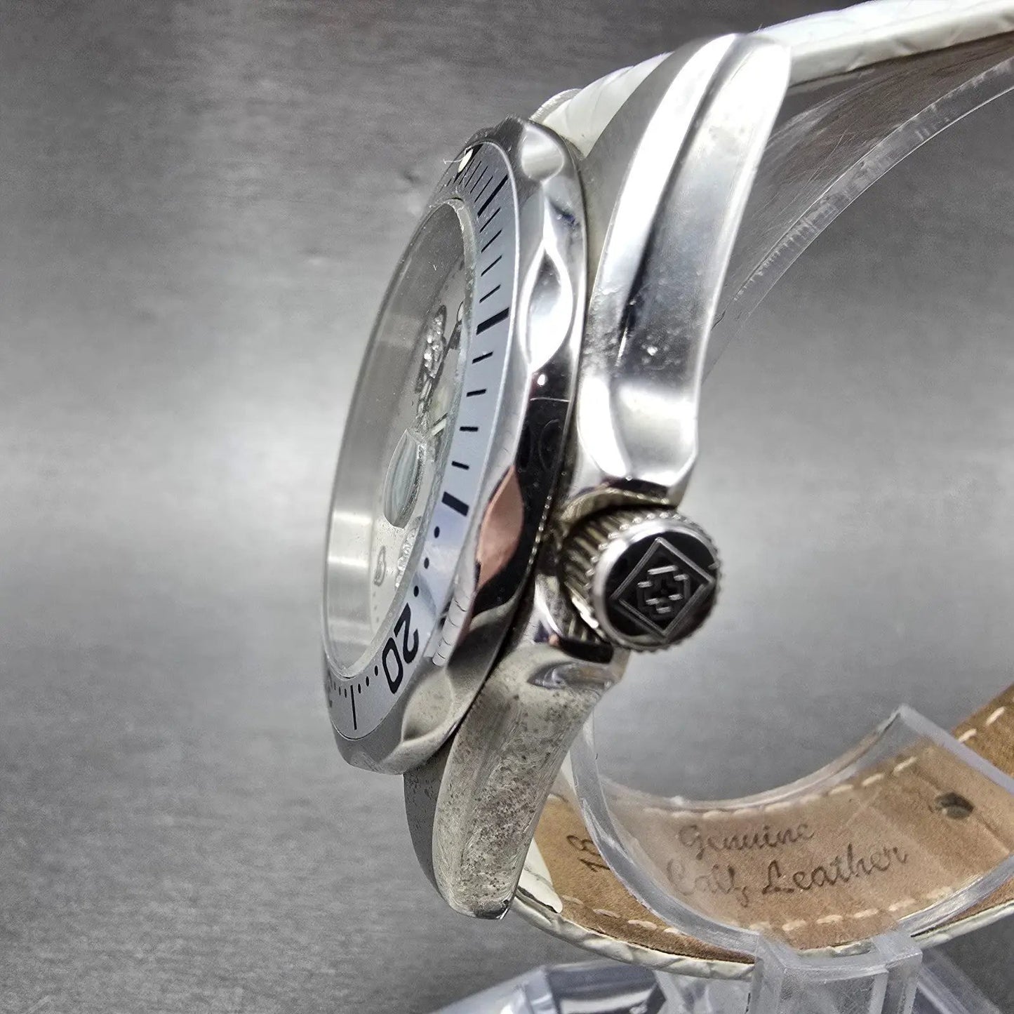Invicta Heart Dive Watch Women 37mm Silver Dial Silver Tone Date 12401 New Batt2