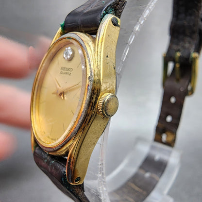 Seiko Watch Women 16mm Champagne Dial Gold Tone 2c206399 New Battery2