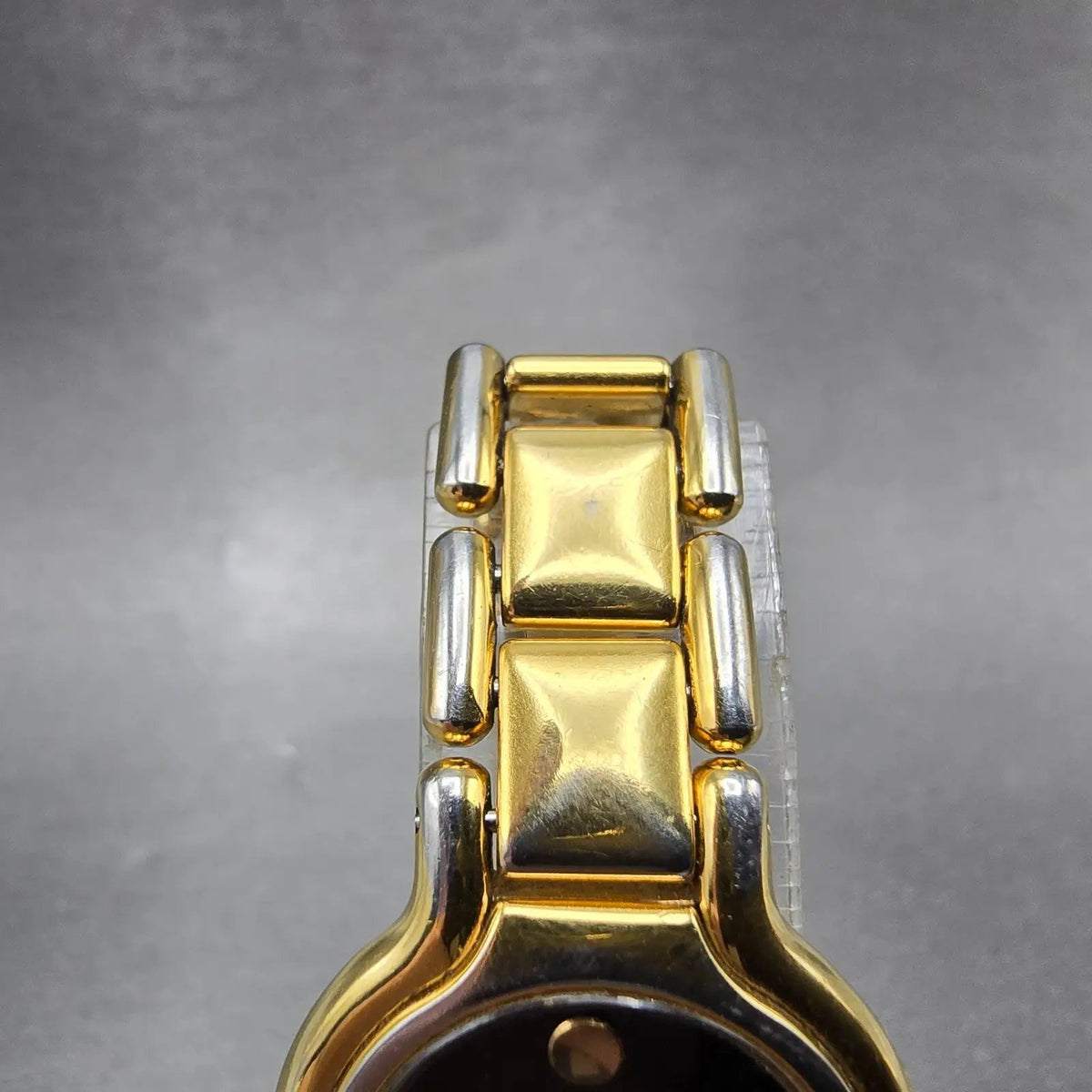 Movado Museum Watch Women 25mm Black Dial Gold Tone Round 88.25.823 New Battery4