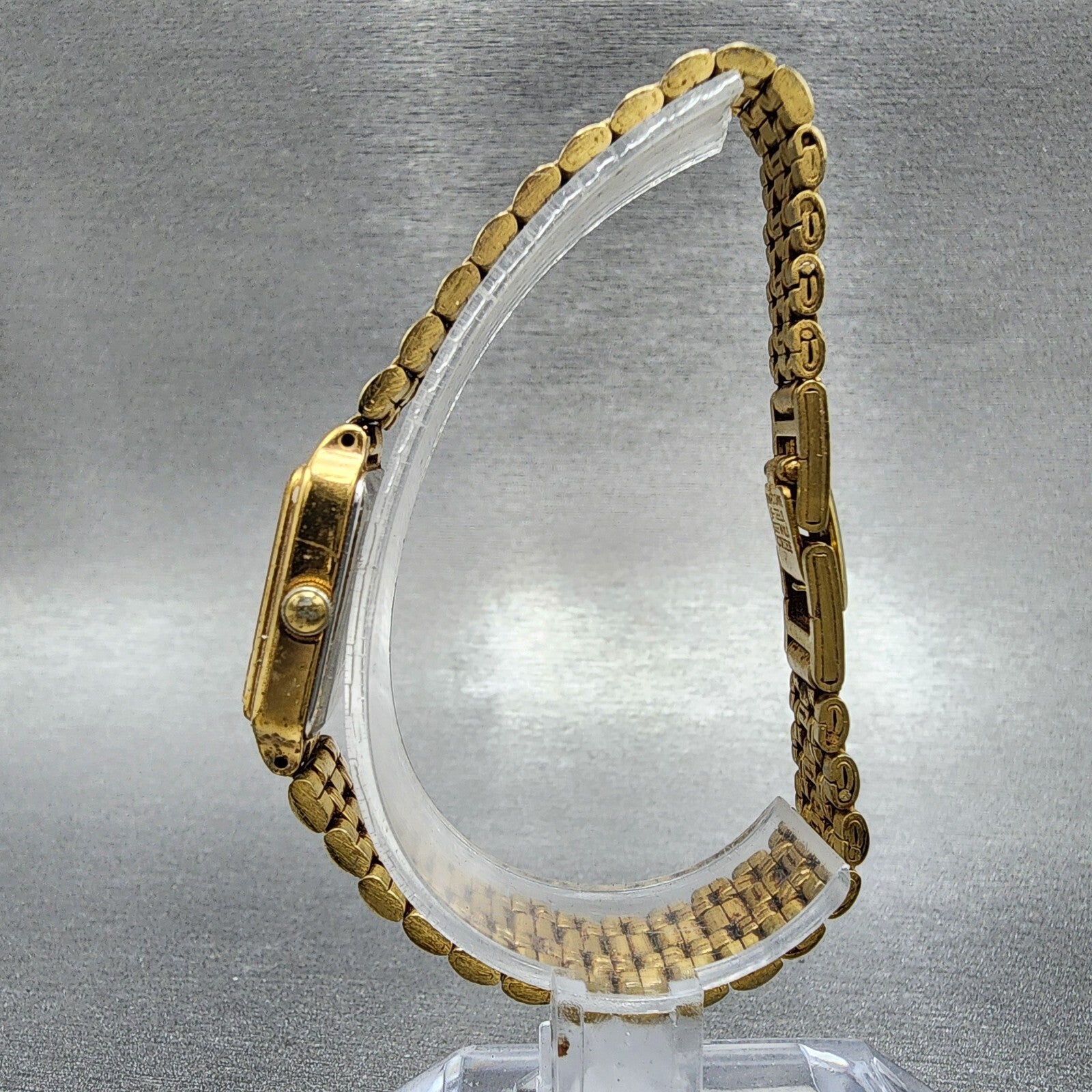 Seiko Tank Watch Women 17mm Gold Dial Gold Tone Rectangle V4015129 New Battery6