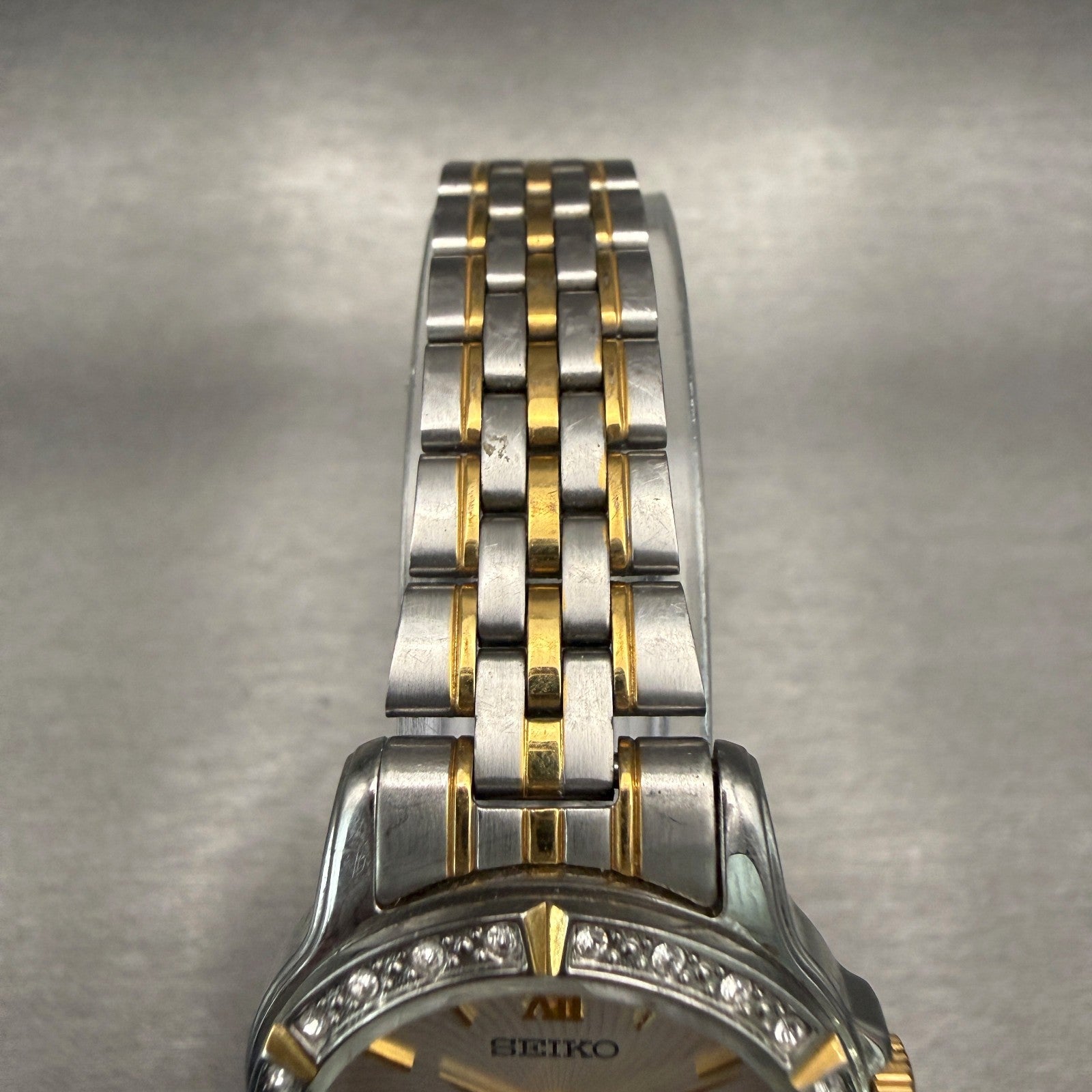 Seiko Watch Women 28mm Silver Dial Two Tone Date Round 6N22-00G0 New Battery4