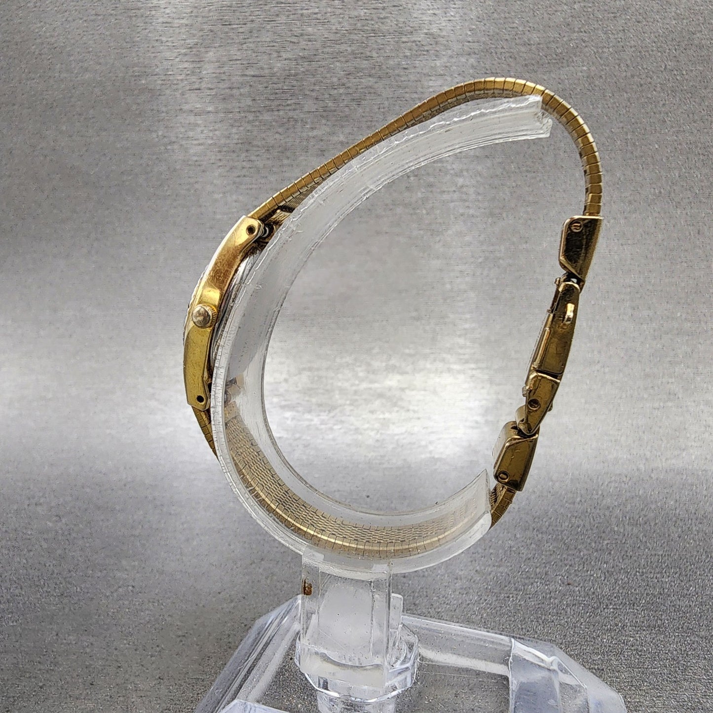 Citizen CQ Watch Women 17mm Champagne Dial Gold Tone 3220324196 New Battery6