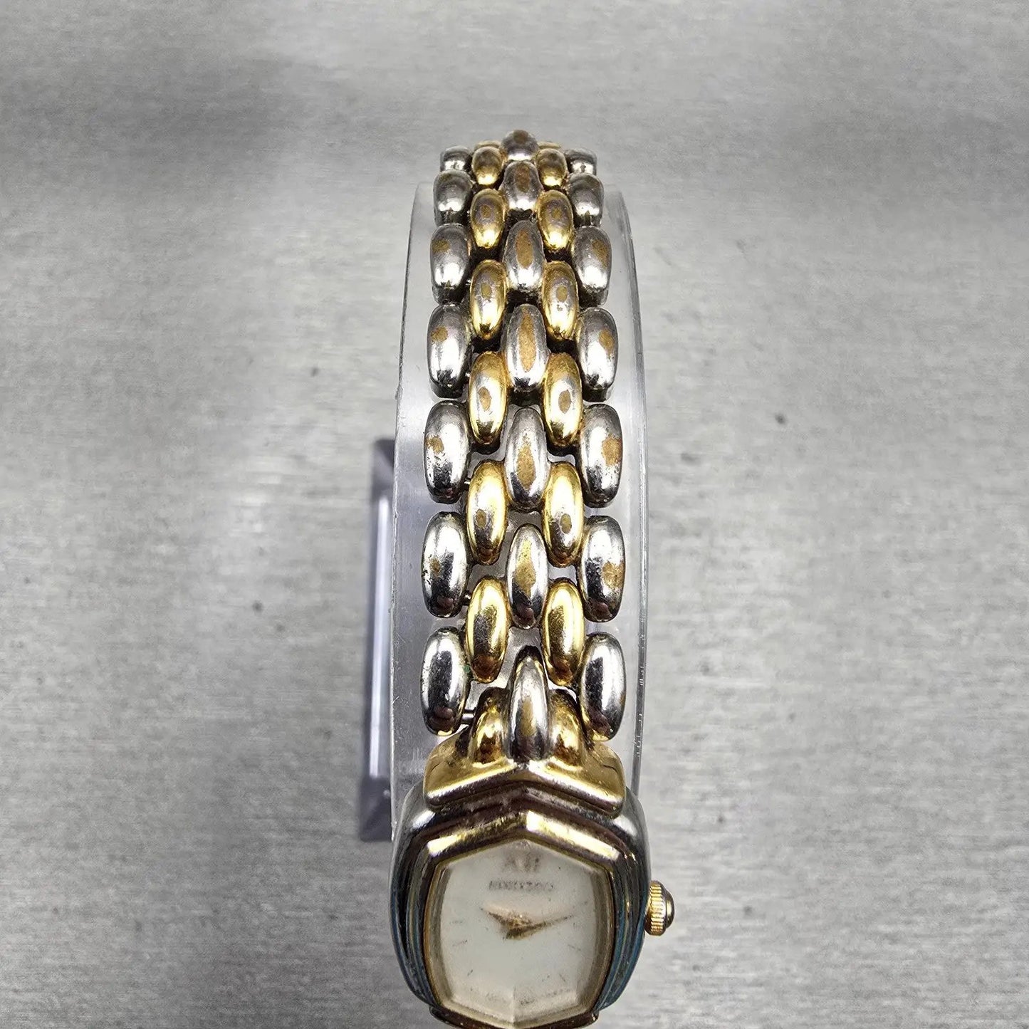 Seiko Watch Women 15mm White Dial Two Tone Oval Y150-5M80 New Battery Vintage4