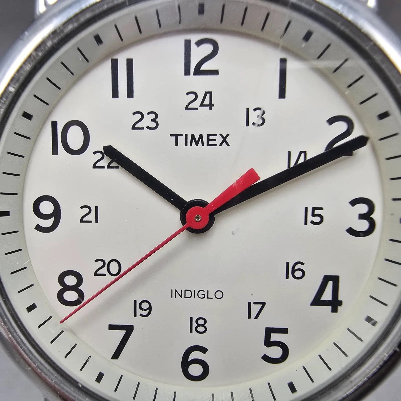 Timex Weekender Watch Men 38mm White Dial Silver Tone READ!!!!!! T2N651 New Batt1