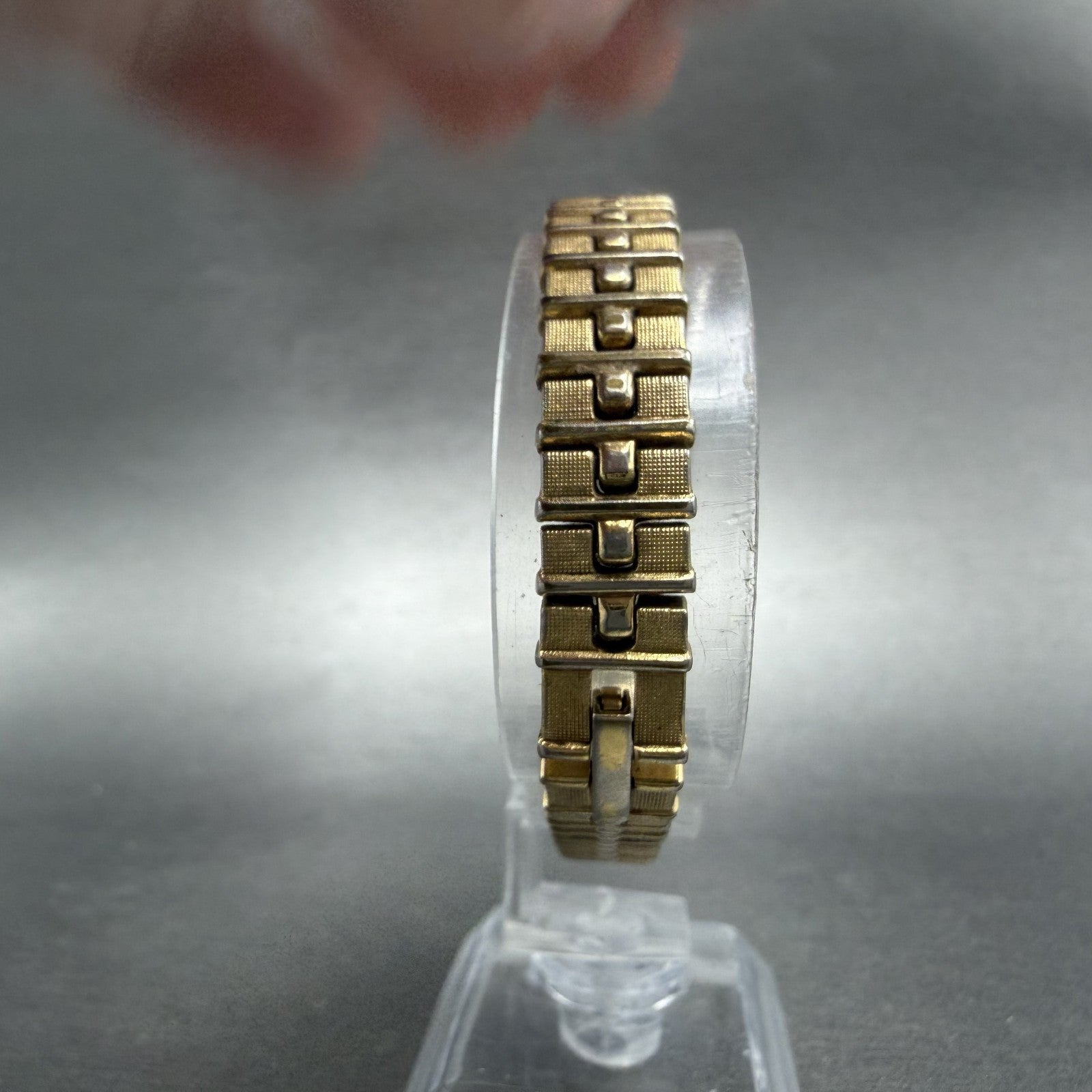 Seiko Tank Watch Women 13mm Black Dial Gold Tone Rectangle 1e20-5689 New Battery7
