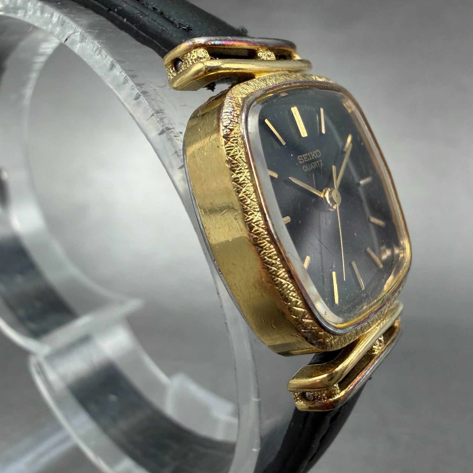 Seiko Watch Women 21mm Black Dial gold Tone Rectangle 1421-5110 New Battery3