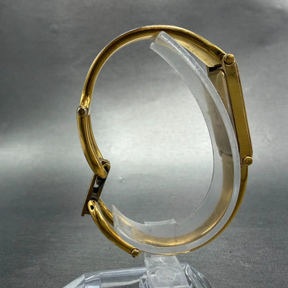 Gucci 1500L Tank Watch Women 12mm Black Dial Gold Rectangle Bangle New batteryKL9