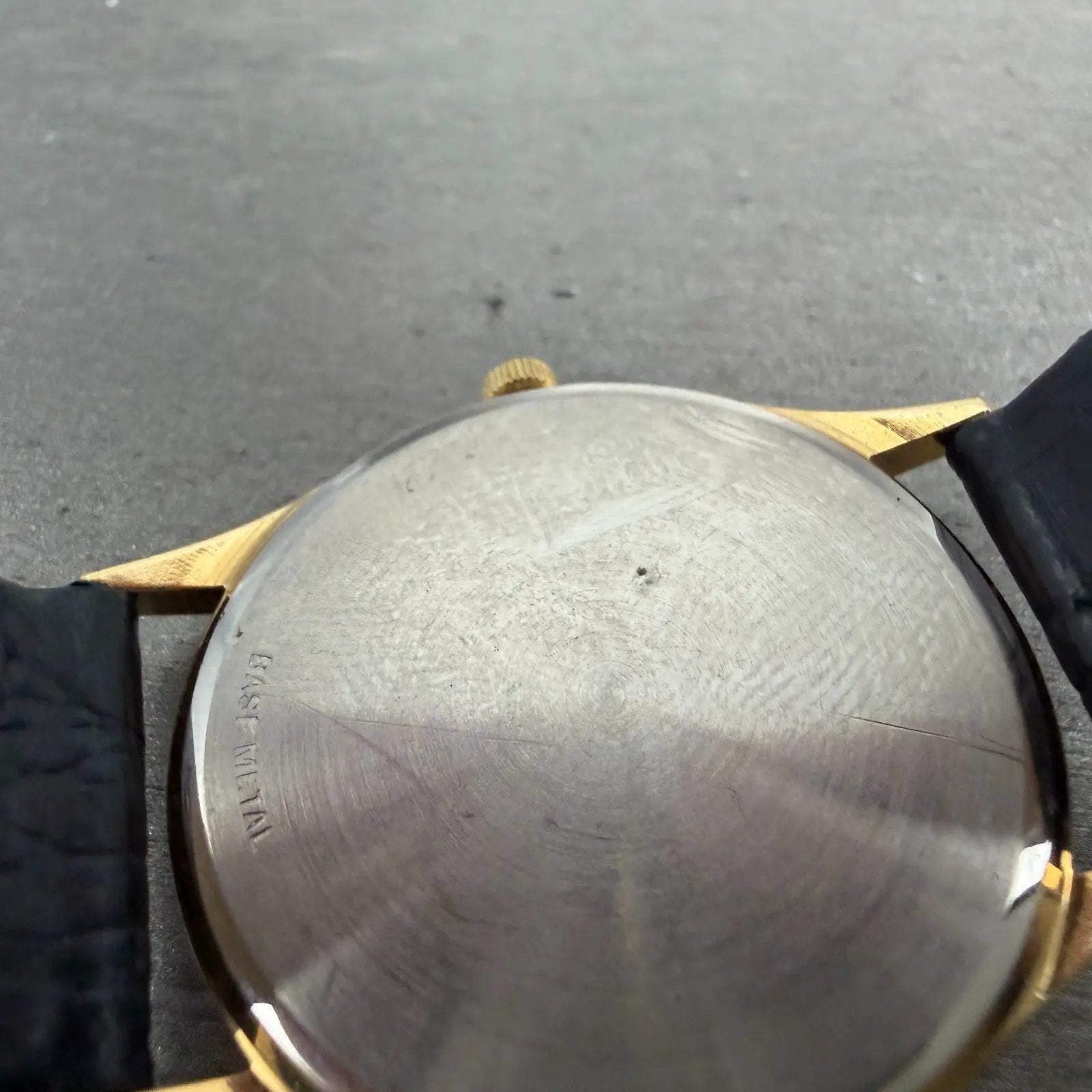 Wittnauer Watch Men 33mm White Dial Gold Tone Round Date Roman Numerals New Batt9