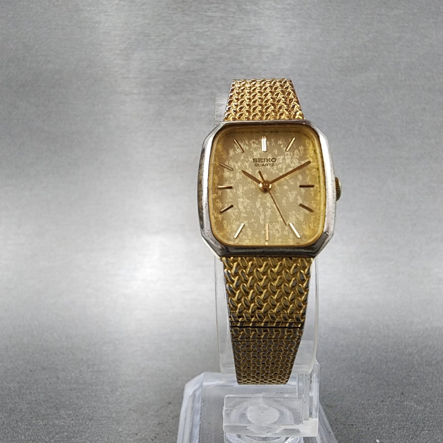 Seiko Watch Women 19mm Champagne Dial Gold Tone Rectangle 54215060 New Batt5