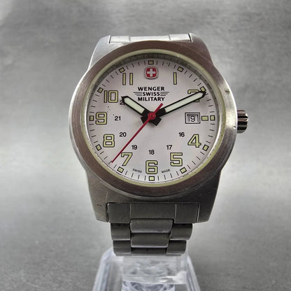 Wenger Swiss Military Watch Women 31mm White Dial Silver Tone Date 7292XZ NewBat5