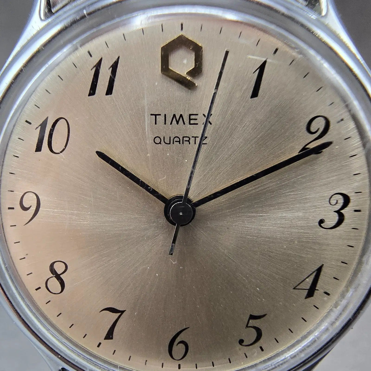 Timex Q Quartz Watch Men 34mm Champagne Dial Silver Tone Round New Battery VTG1