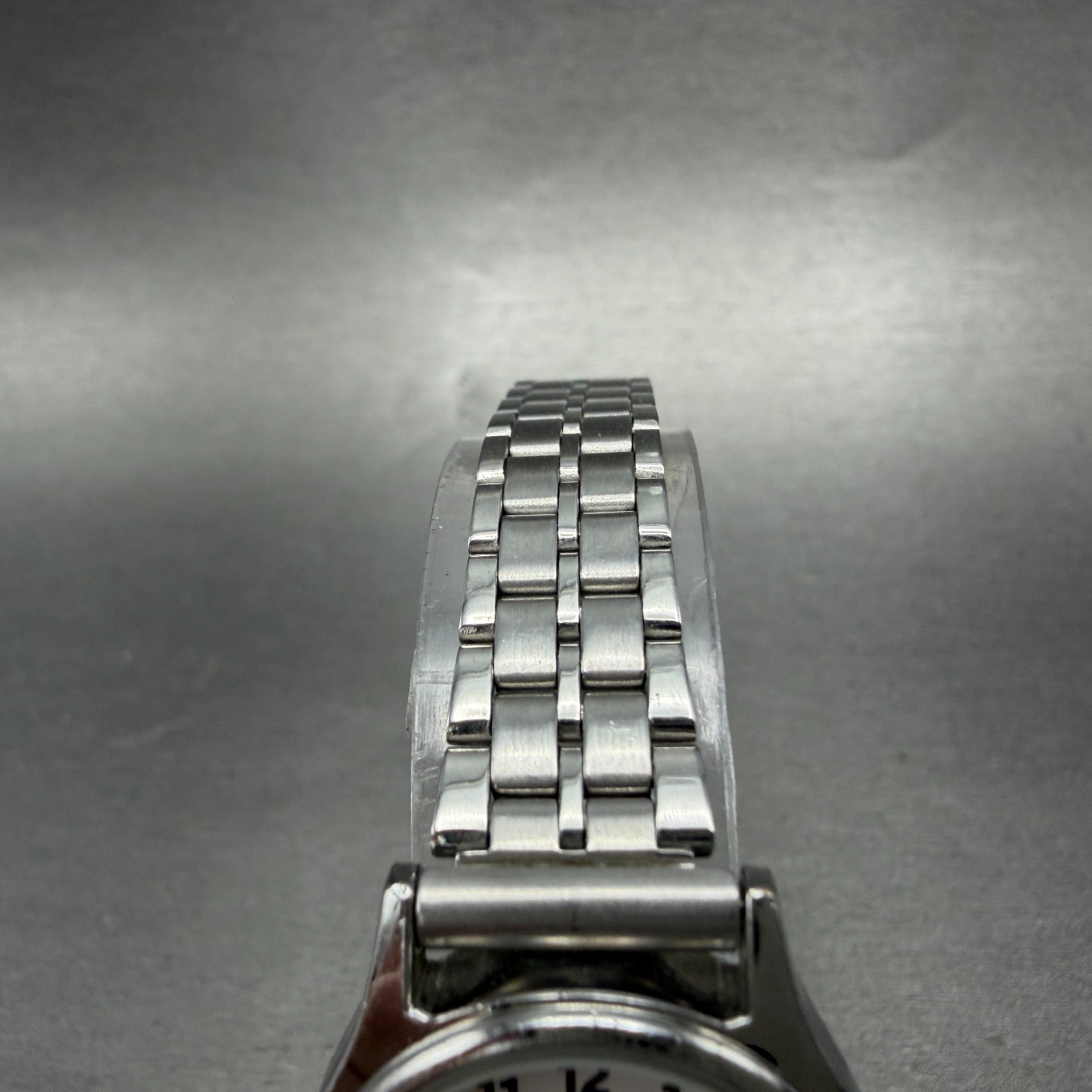 Casio Watch Women 25mm White Dial Silver Tone Round LQ-410 New Battery VTY4