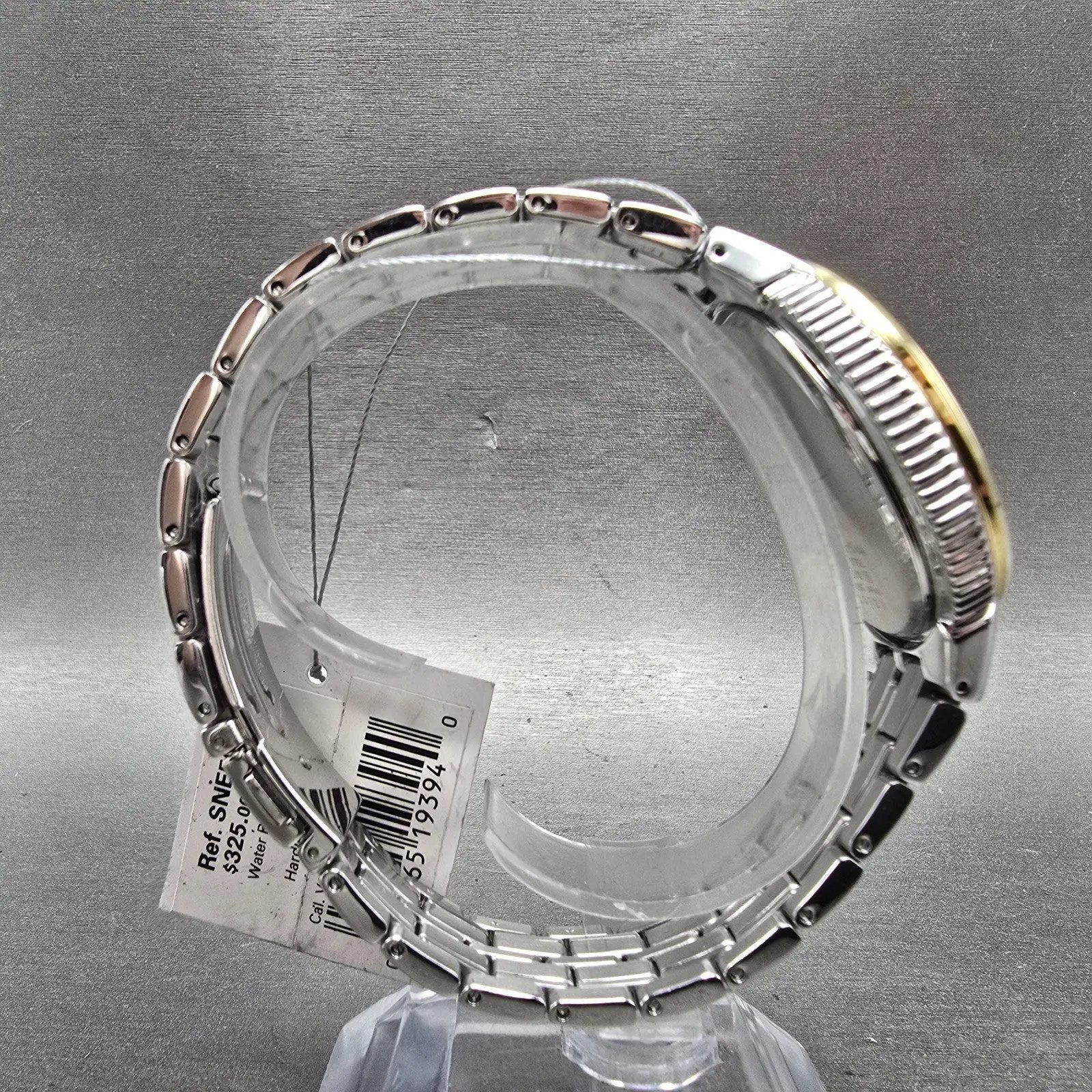 Seiko Solar Watch Men 40mm Silver Dial Two Tone Date Round V157-0CY0 Runs8
