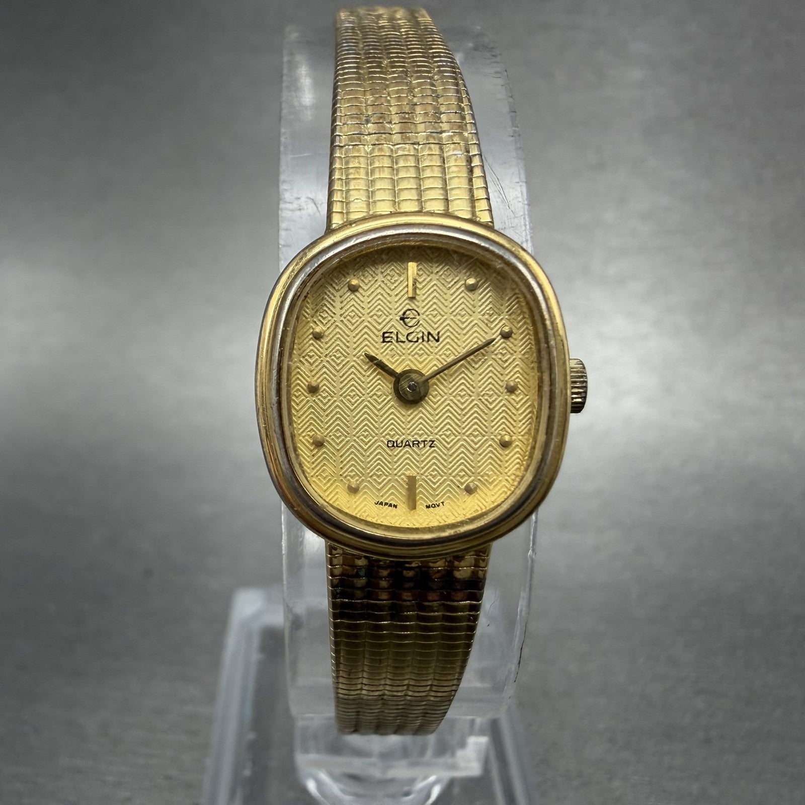 Elgin Watch Women 16mm Champagne Dial Gold Tone Oval Vintage New Battery0