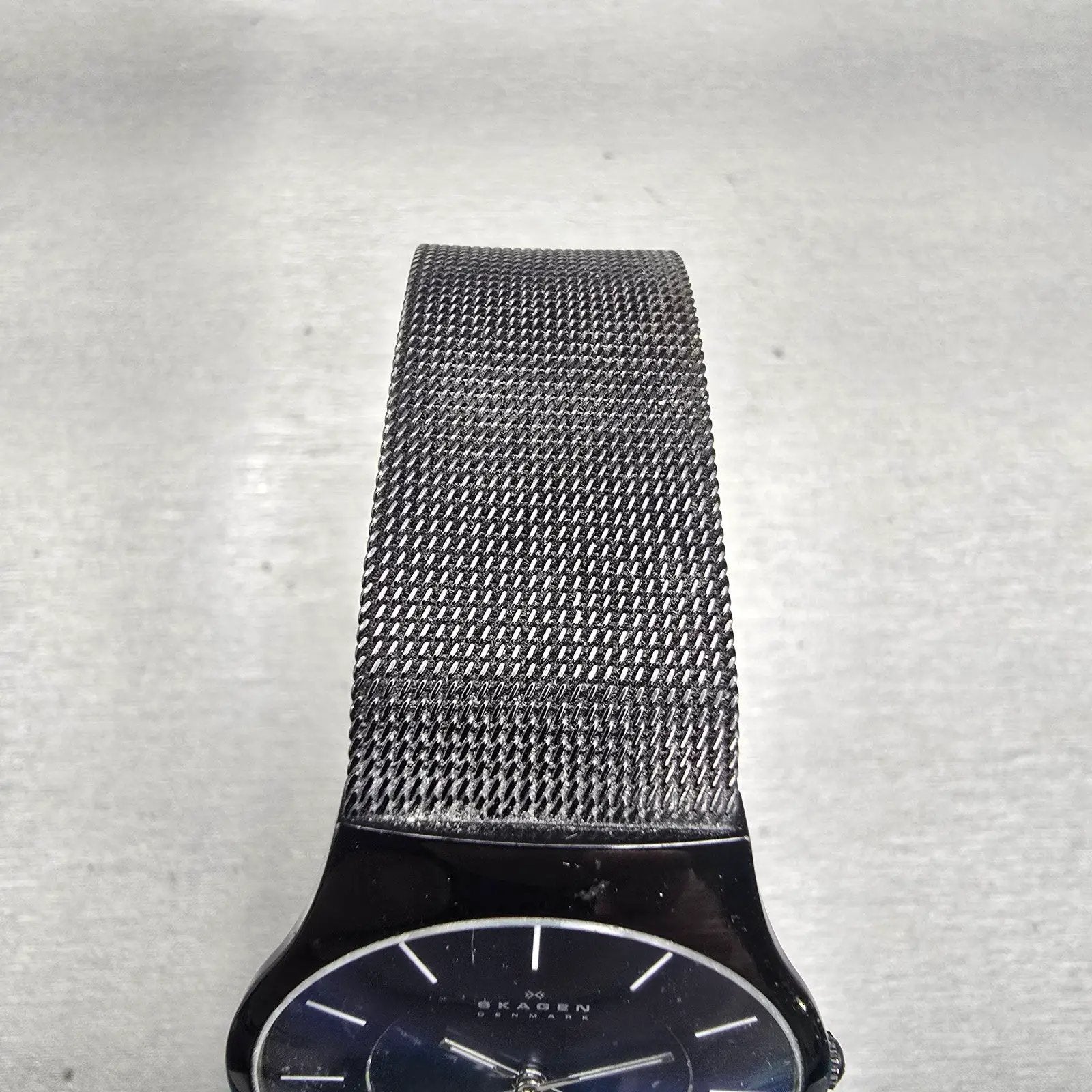 Skagen Denmark Watch Men 34mm Blue Dial Black Tone Titanium 233LTMN New BatteryG4