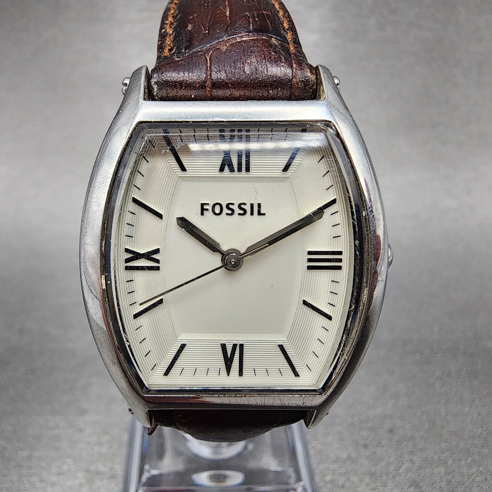 Fossil Watch Women 28mm White Dial Stainless Steel Tonneau ES3122 New Battery0