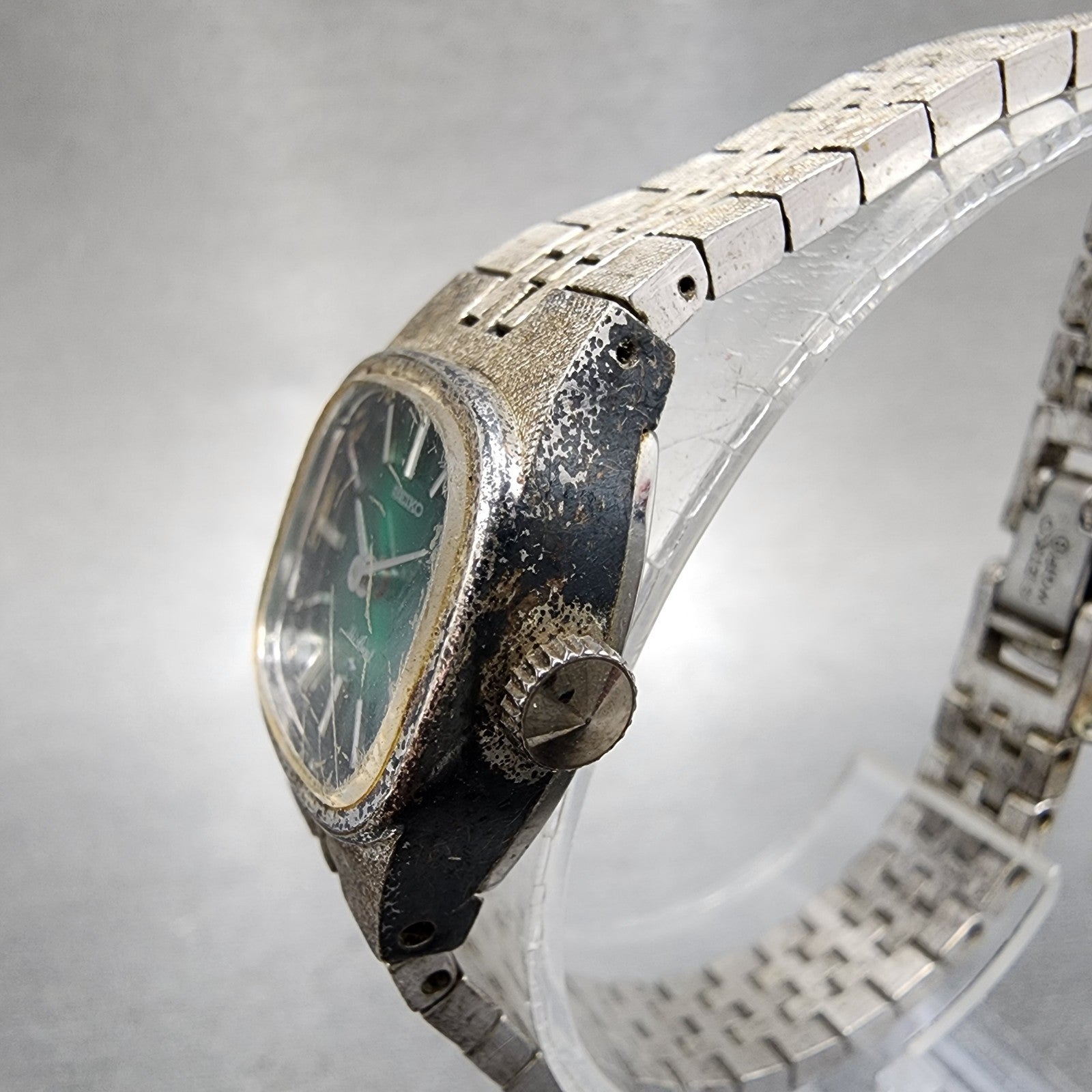 Seiko Watch Women 19mm Green Dial Silver Tone Round Manual 11203060 Runs2