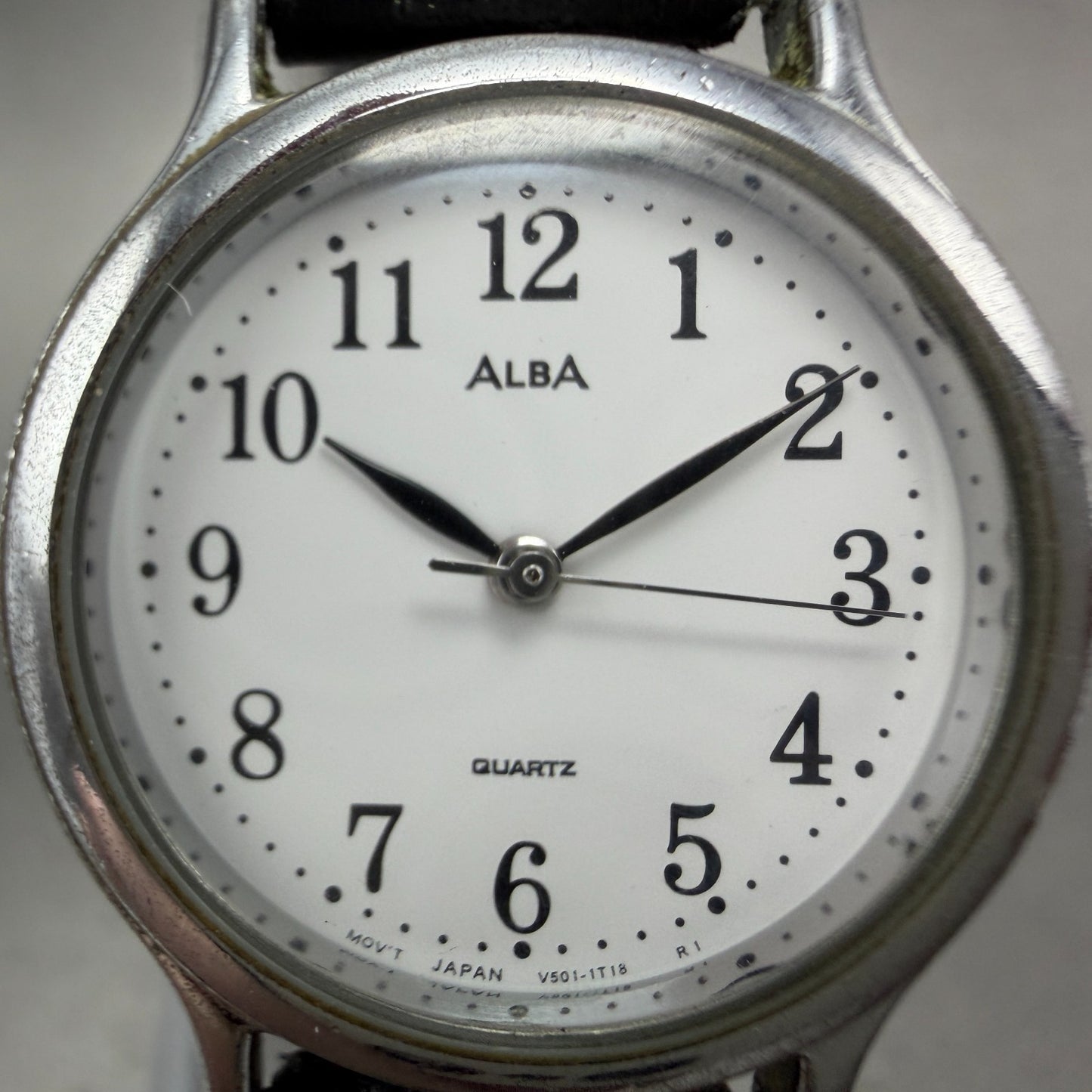 Seiko ALBA Watch Women 27mm White Dial Silver Tone Round V501-6K00 New Battery1