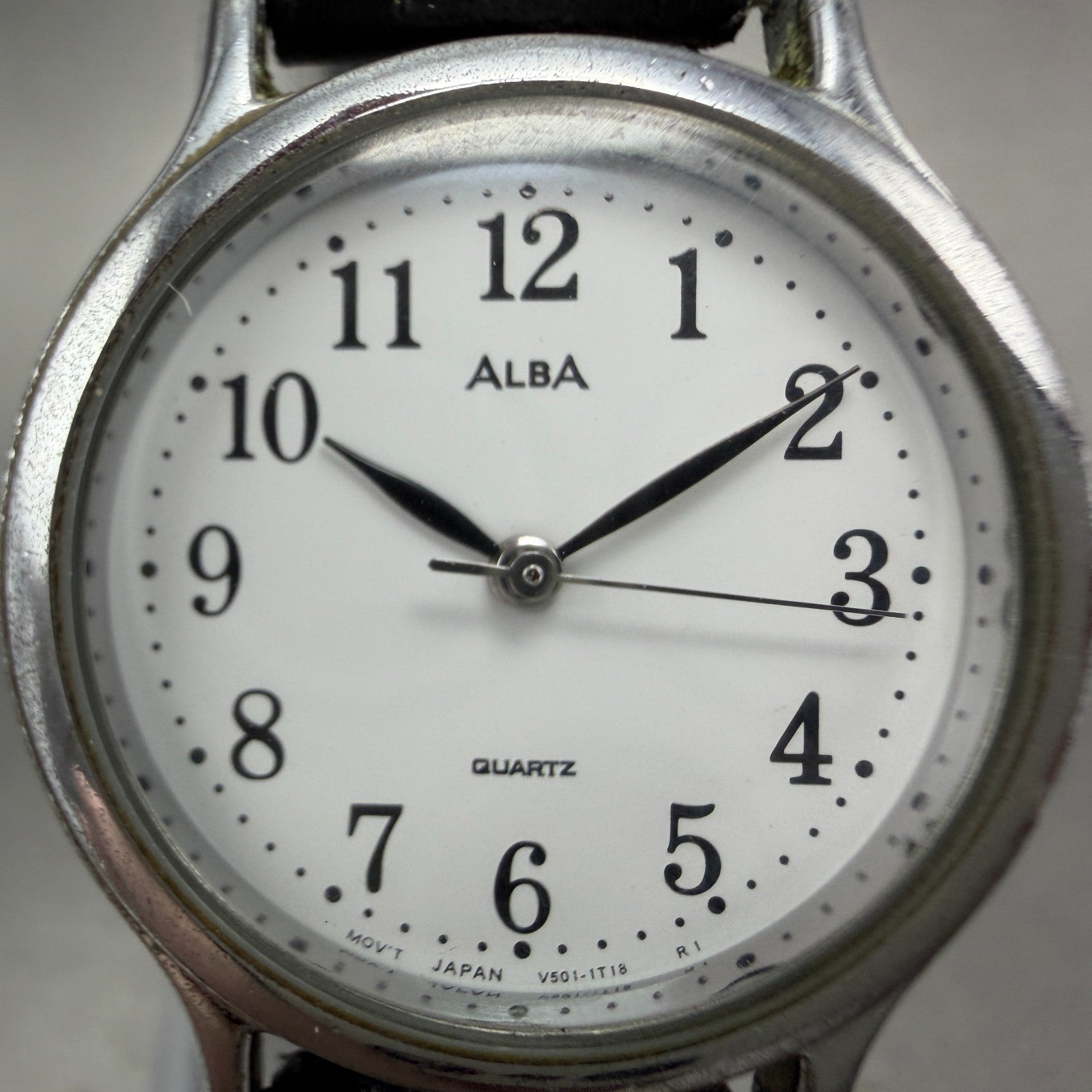 Seiko ALBA Watch Women 27mm White Dial Silver Tone Round V501-6K00 New Battery1