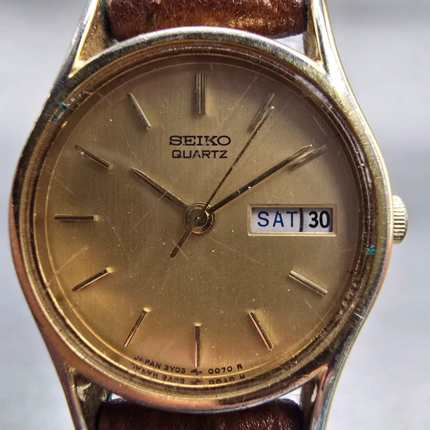 Seiko Watch Women 22mm Gold Dial Gold Tone Daydate Round 3Y03-0049 New Battery1